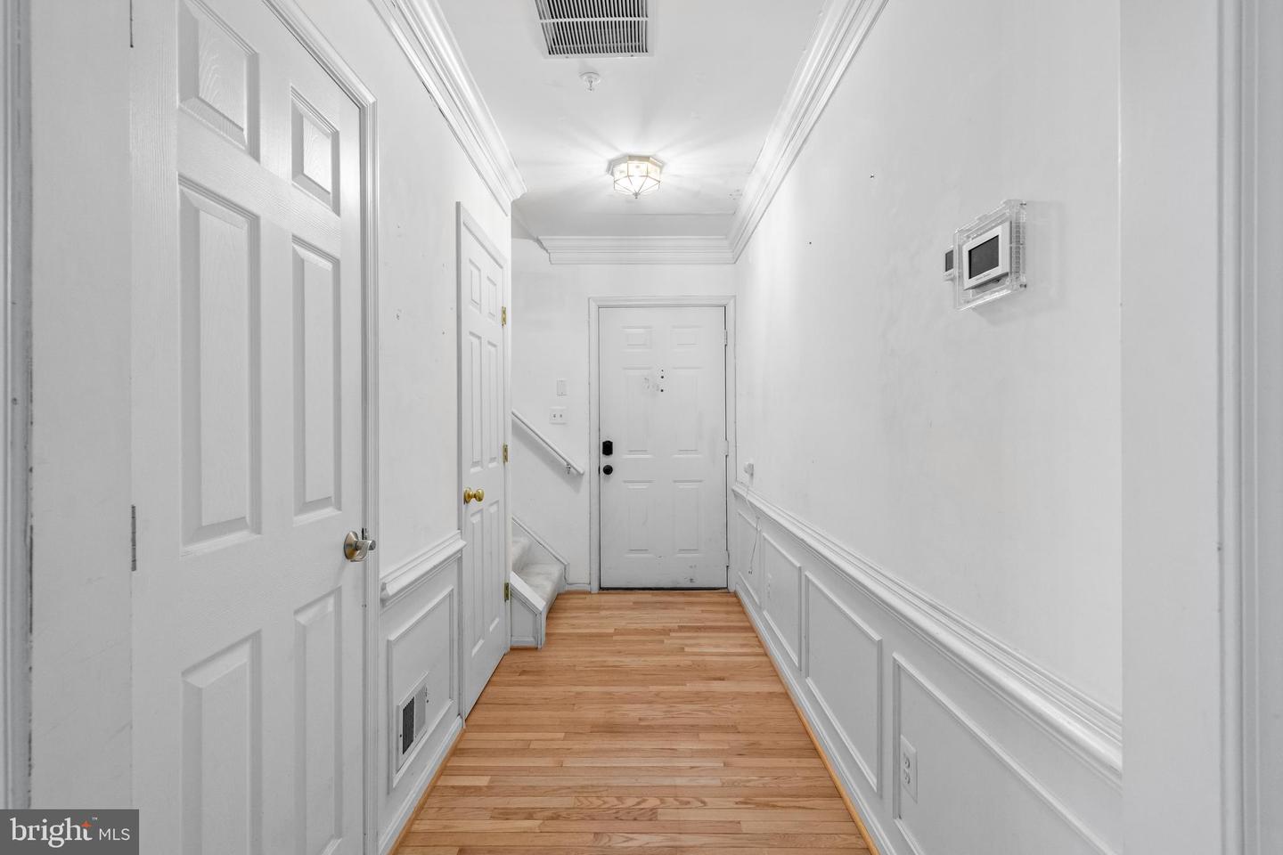 4110 VANDERBILT CT #303, FAIRFAX, Virginia 22030, 2 Bedrooms Bedrooms, 5 Rooms Rooms,2 BathroomsBathrooms,Residential,For sale,4110 VANDERBILT CT #303,VAFC2007664 MLS # VAFC2007664