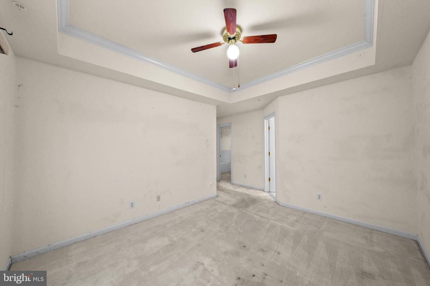 4110 VANDERBILT CT #303, FAIRFAX, Virginia 22030, 2 Bedrooms Bedrooms, 5 Rooms Rooms,2 BathroomsBathrooms,Residential,For sale,4110 VANDERBILT CT #303,VAFC2007664 MLS # VAFC2007664