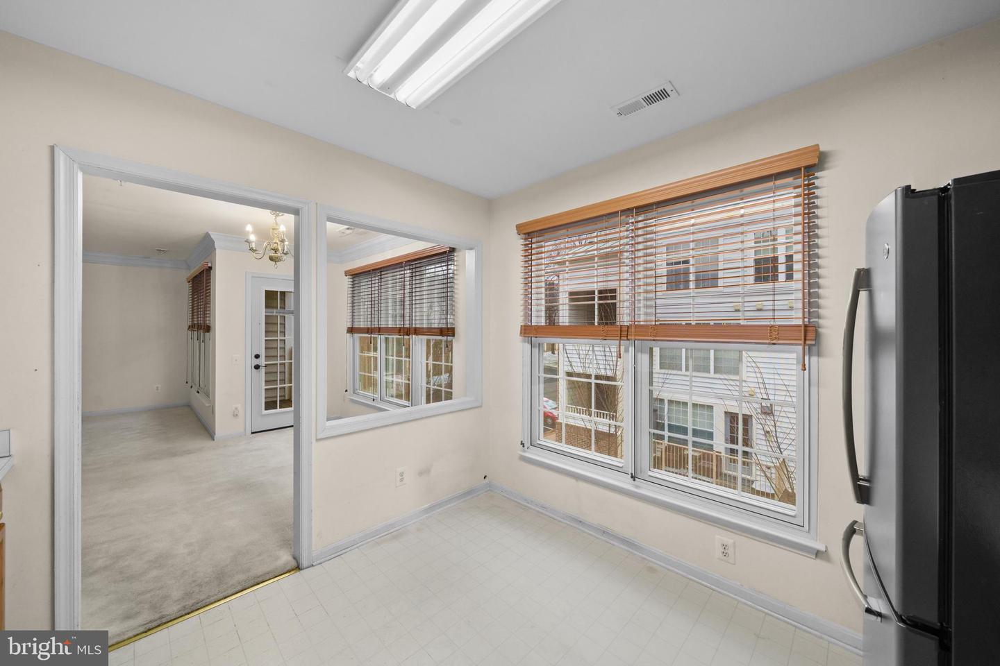 4110 VANDERBILT CT #303, FAIRFAX, Virginia 22030, 2 Bedrooms Bedrooms, 5 Rooms Rooms,2 BathroomsBathrooms,Residential,For sale,4110 VANDERBILT CT #303,VAFC2007664 MLS # VAFC2007664