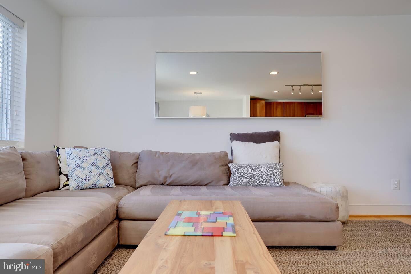 4118 18TH RD N, ARLINGTON, Virginia 22207, 5 Bedrooms Bedrooms, ,3 BathroomsBathrooms,Residential,For sale,4118 18TH RD N,VAAR2067848 MLS # VAAR2067848