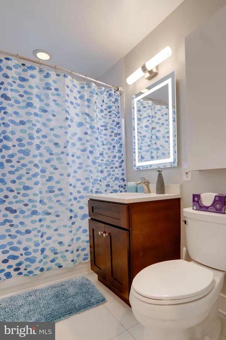 4118 18TH RD N, ARLINGTON, Virginia 22207, 5 Bedrooms Bedrooms, ,3 BathroomsBathrooms,Residential,For sale,4118 18TH RD N,VAAR2067848 MLS # VAAR2067848