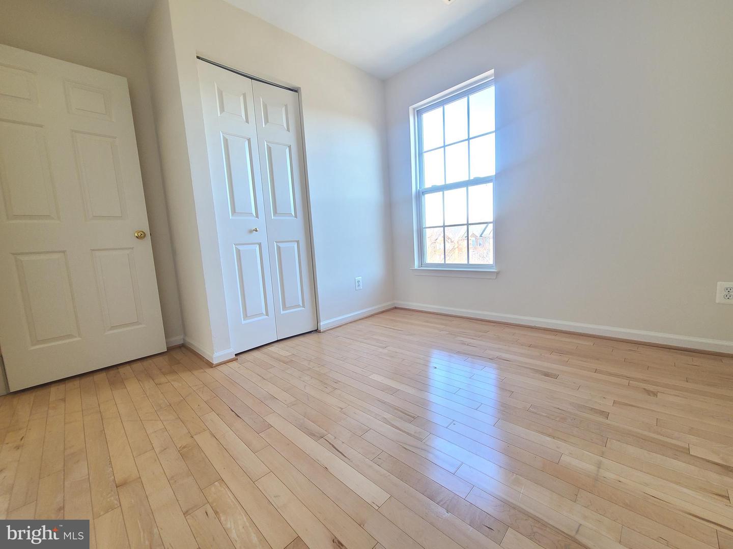 8118 HORSESHOE COTTAGE CIR, LORTON, Virginia 22079, 3 Bedrooms Bedrooms, ,2 BathroomsBathrooms,Residential,For sale,8118 HORSESHOE COTTAGE CIR,VAFX2286242 MLS # VAFX2286242