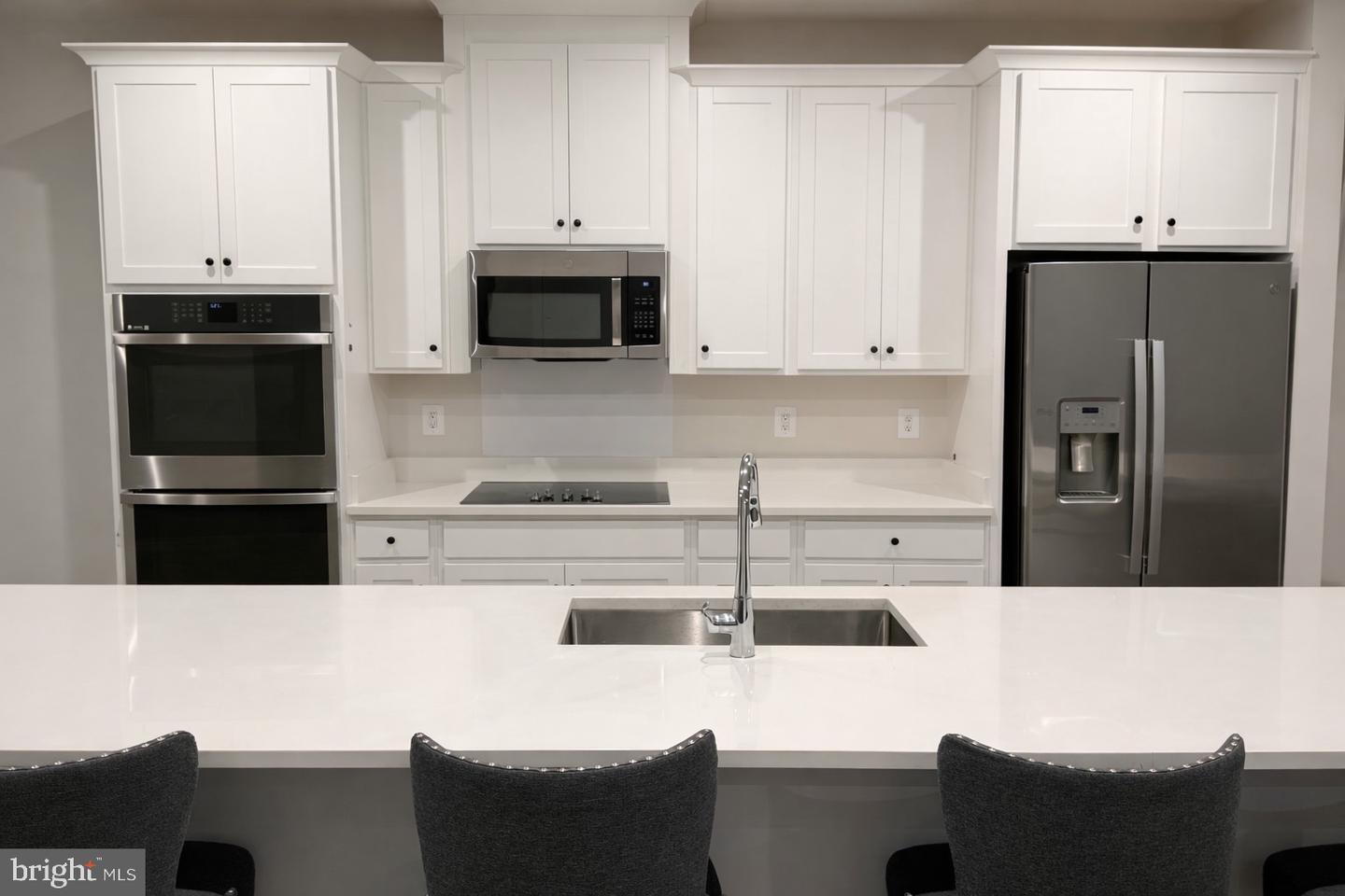 13695 INNOVATION STATION LOOP #77B, HERNDON, Virginia 20171, 3 Bedrooms Bedrooms, 6 Rooms Rooms,2 BathroomsBathrooms,Residential,For sale,13695 INNOVATION STATION LOOP #77B,VAFX2286270 MLS # VAFX2286270