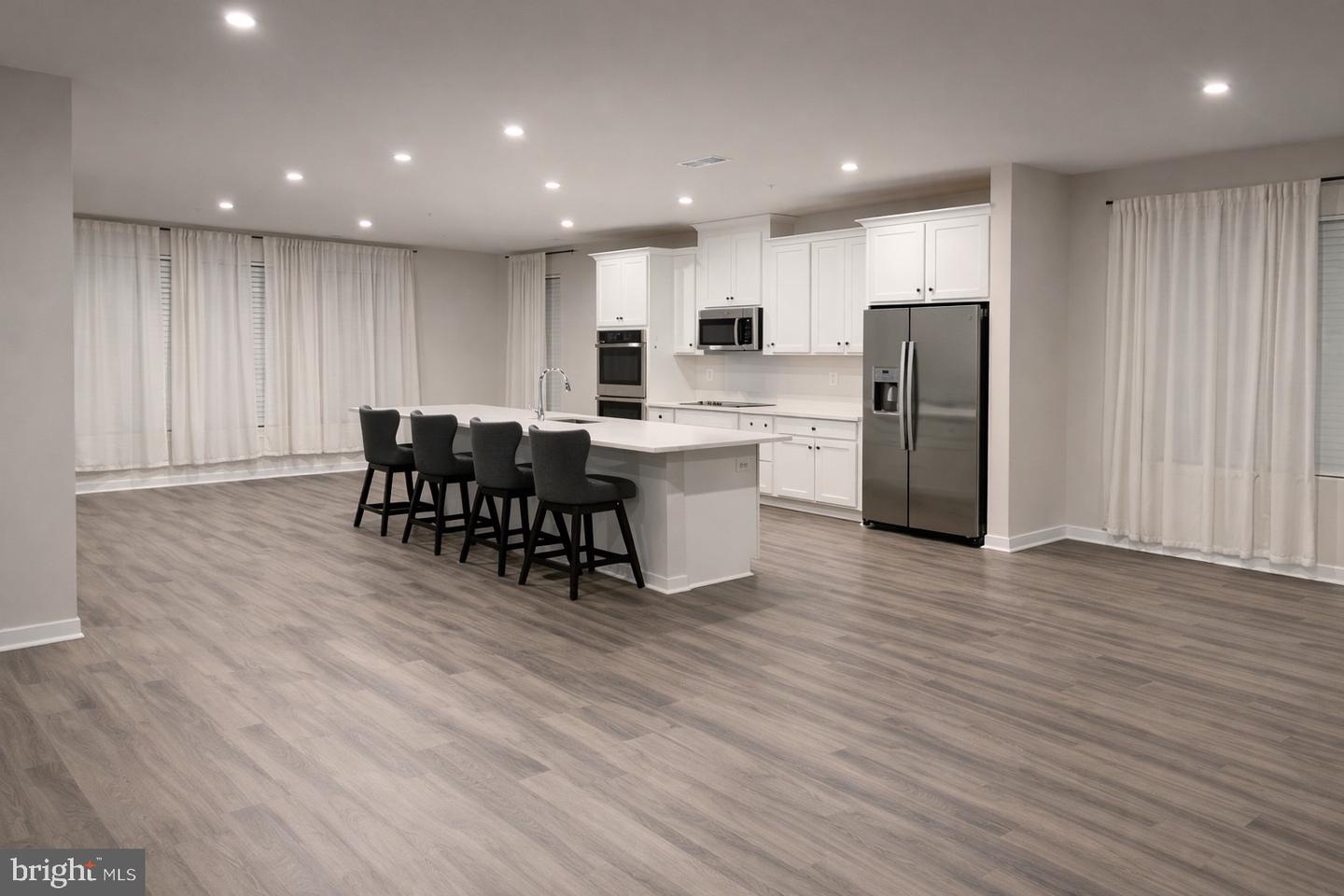 13695 INNOVATION STATION LOOP #77B, HERNDON, Virginia 20171, 3 Bedrooms Bedrooms, 6 Rooms Rooms,2 BathroomsBathrooms,Residential,For sale,13695 INNOVATION STATION LOOP #77B,VAFX2286270 MLS # VAFX2286270