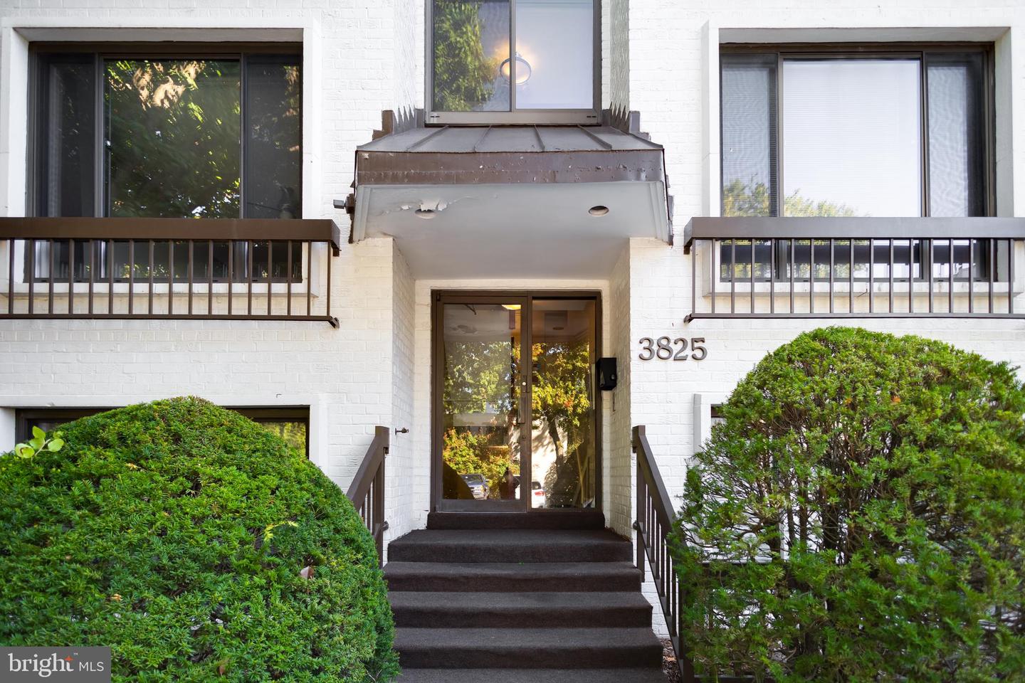 3825 DAVIS PL NW #103, WASHINGTON, District Of Columbia 20007, 2 Bedrooms Bedrooms, ,1 BathroomBathrooms,Residential,For sale,3825 DAVIS PL NW #103,DCDC2241988 MLS # DCDC2241988