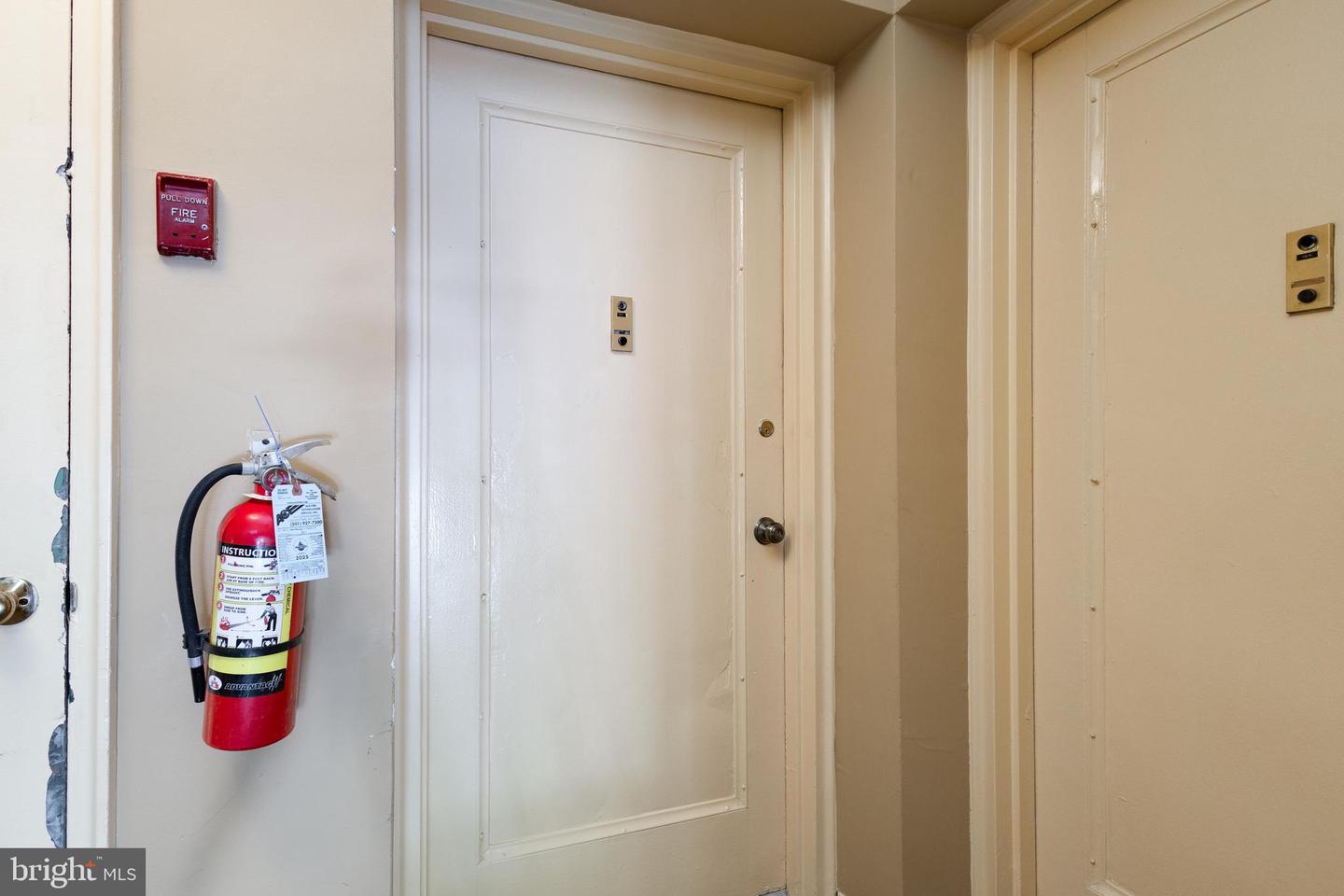 3825 DAVIS PL NW #103, WASHINGTON, District Of Columbia 20007, 2 Bedrooms Bedrooms, ,1 BathroomBathrooms,Residential,For sale,3825 DAVIS PL NW #103,DCDC2241988 MLS # DCDC2241988