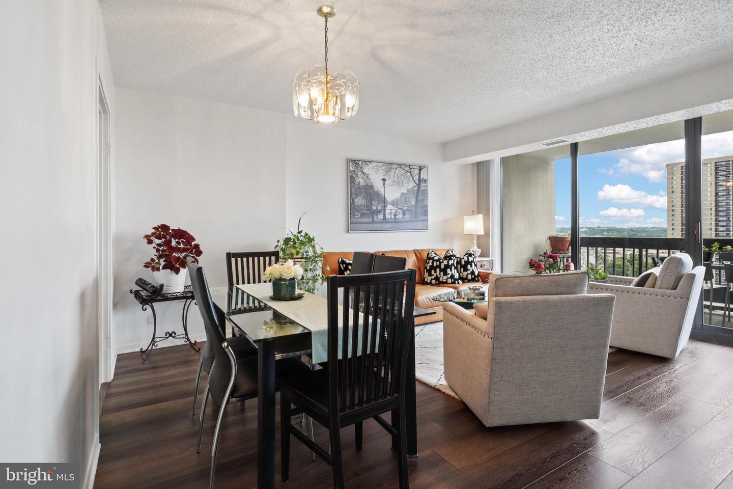 5505 SEMINARY RD #1306N, FALLS CHURCH, Virginia 22041, 2 Bedrooms Bedrooms, 7 Rooms Rooms,1 BathroomBathrooms,Residential,For sale,5505 SEMINARY RD #1306N,VAFX2286302 MLS # VAFX2286302