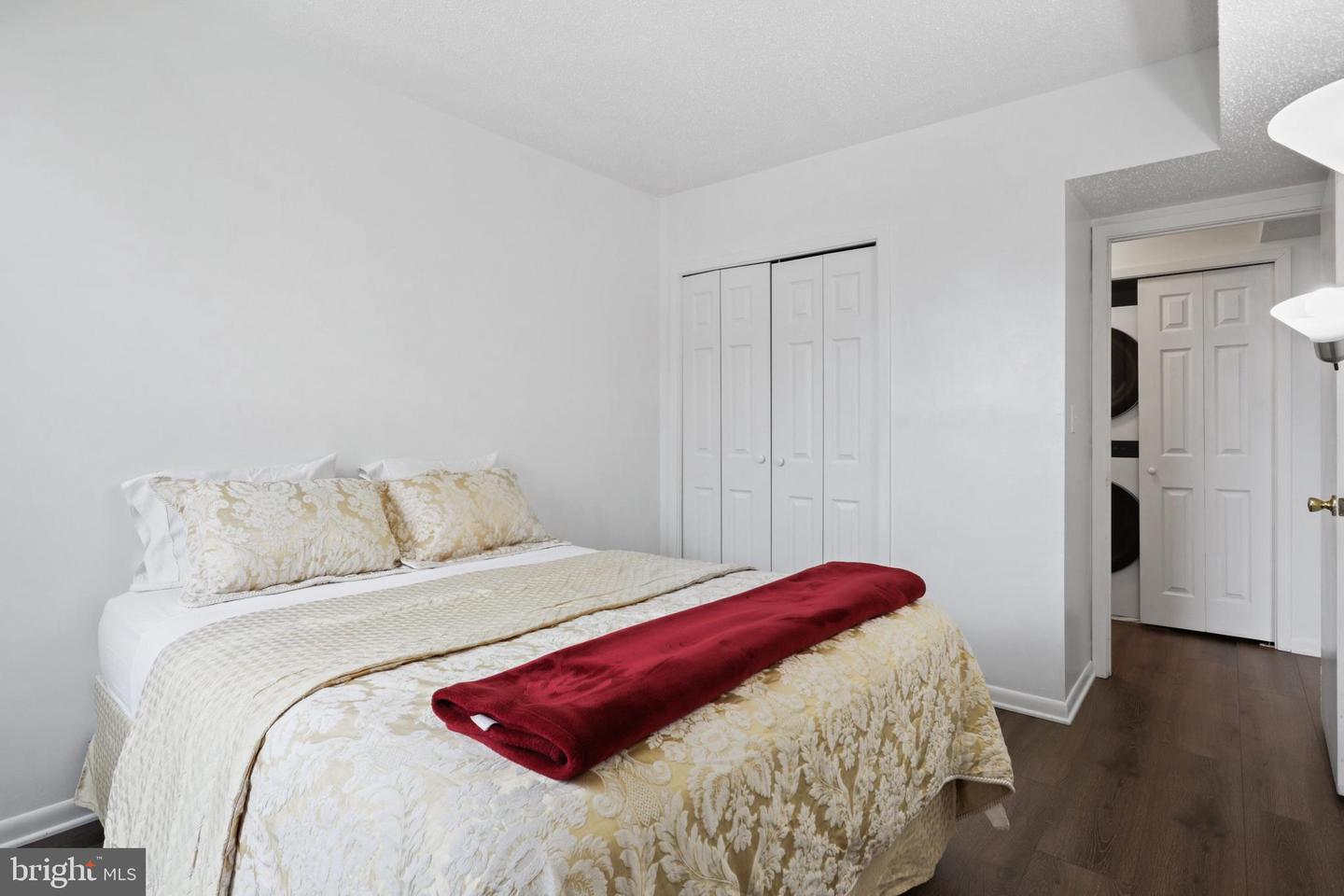 5505 SEMINARY RD #1306N, FALLS CHURCH, Virginia 22041, 2 Bedrooms Bedrooms, 7 Rooms Rooms,1 BathroomBathrooms,Residential,For sale,5505 SEMINARY RD #1306N,VAFX2286302 MLS # VAFX2286302