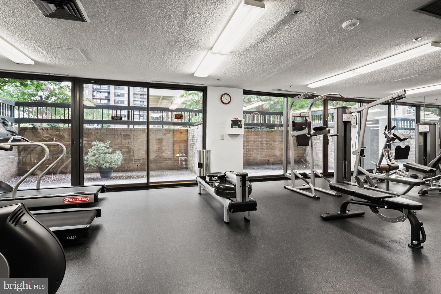 5505 SEMINARY RD #1306N, FALLS CHURCH, Virginia 22041, 2 Bedrooms Bedrooms, 7 Rooms Rooms,1 BathroomBathrooms,Residential,For sale,5505 SEMINARY RD #1306N,VAFX2286302 MLS # VAFX2286302