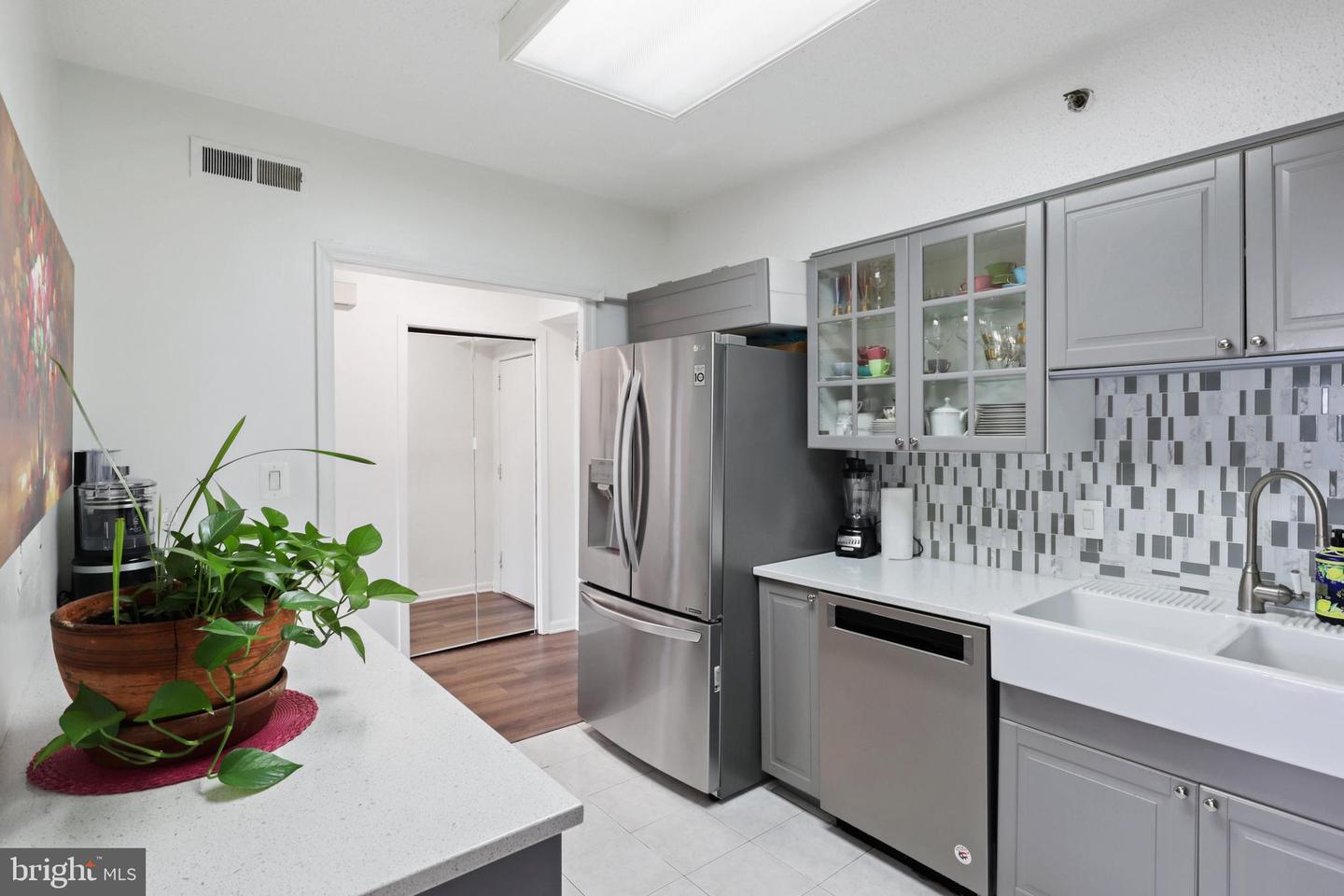 5505 SEMINARY RD #1306N, FALLS CHURCH, Virginia 22041, 2 Bedrooms Bedrooms, 7 Rooms Rooms,1 BathroomBathrooms,Residential,For sale,5505 SEMINARY RD #1306N,VAFX2286302 MLS # VAFX2286302