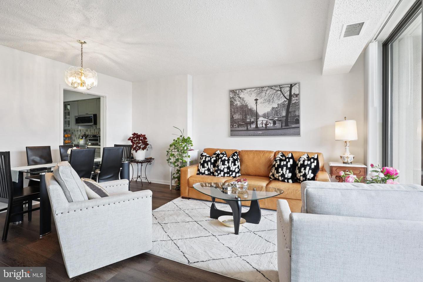 5505 SEMINARY RD #1306N, FALLS CHURCH, Virginia 22041, 2 Bedrooms Bedrooms, 7 Rooms Rooms,1 BathroomBathrooms,Residential,For sale,5505 SEMINARY RD #1306N,VAFX2286302 MLS # VAFX2286302