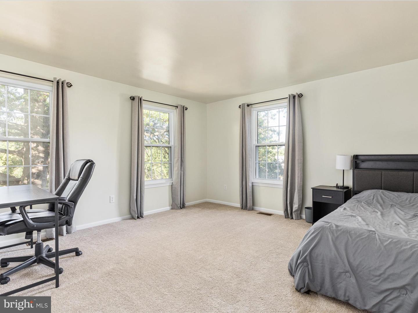 130 MINOR RD, STERLING, Virginia 20165, 5 Bedrooms Bedrooms, 9 Rooms Rooms,3 BathroomsBathrooms,Residential,For sale,130 MINOR RD,VALO2114206 MLS # VALO2114206