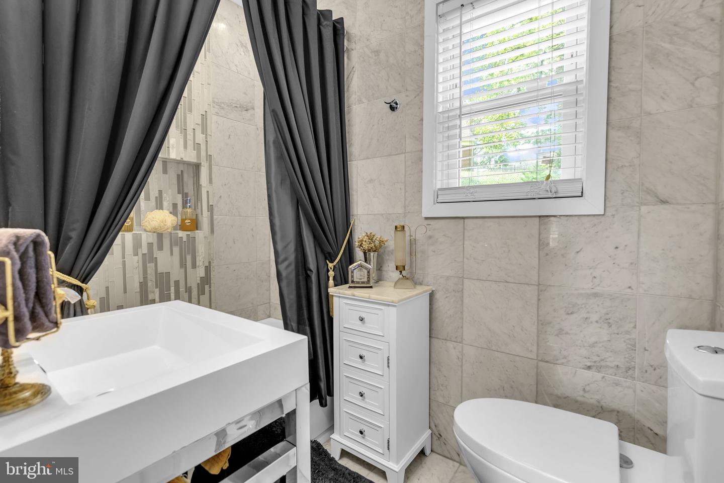 3429 HIGHWOOD DR SE, WASHINGTON, District Of Columbia 20020, 3 Bedrooms Bedrooms, ,2 BathroomsBathrooms,Residential,For sale,3429 HIGHWOOD DR SE,DCDC2242088 MLS # DCDC2242088