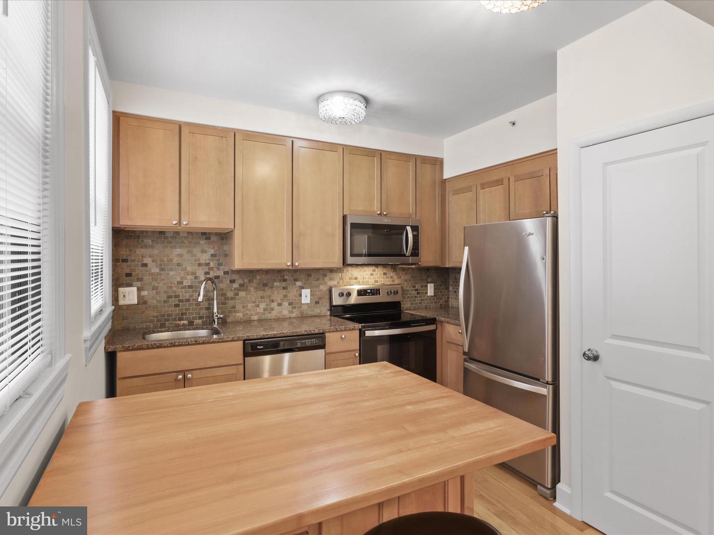 1858 CALIFORNIA ST NW #33, WASHINGTON, District Of Columbia 20009, 1 Bedroom Bedrooms, ,1 BathroomBathrooms,Residential,For sale,1858 CALIFORNIA ST NW #33,DCDC2242098 MLS # DCDC2242098