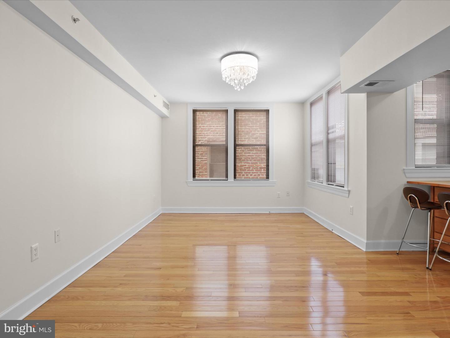 1858 CALIFORNIA ST NW #33, WASHINGTON, District Of Columbia 20009, 1 Bedroom Bedrooms, ,1 BathroomBathrooms,Residential,For sale,1858 CALIFORNIA ST NW #33,DCDC2242098 MLS # DCDC2242098