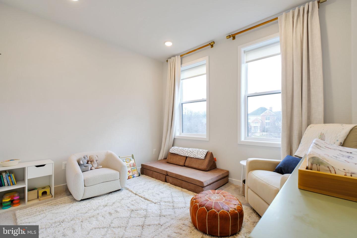 4937 EISENHOWER AVE, ALEXANDRIA, Virginia 22304, 4 Bedrooms Bedrooms, ,3 BathroomsBathrooms,Residential,For sale,4937 EISENHOWER AVE,VAAX2053310 MLS # VAAX2053310