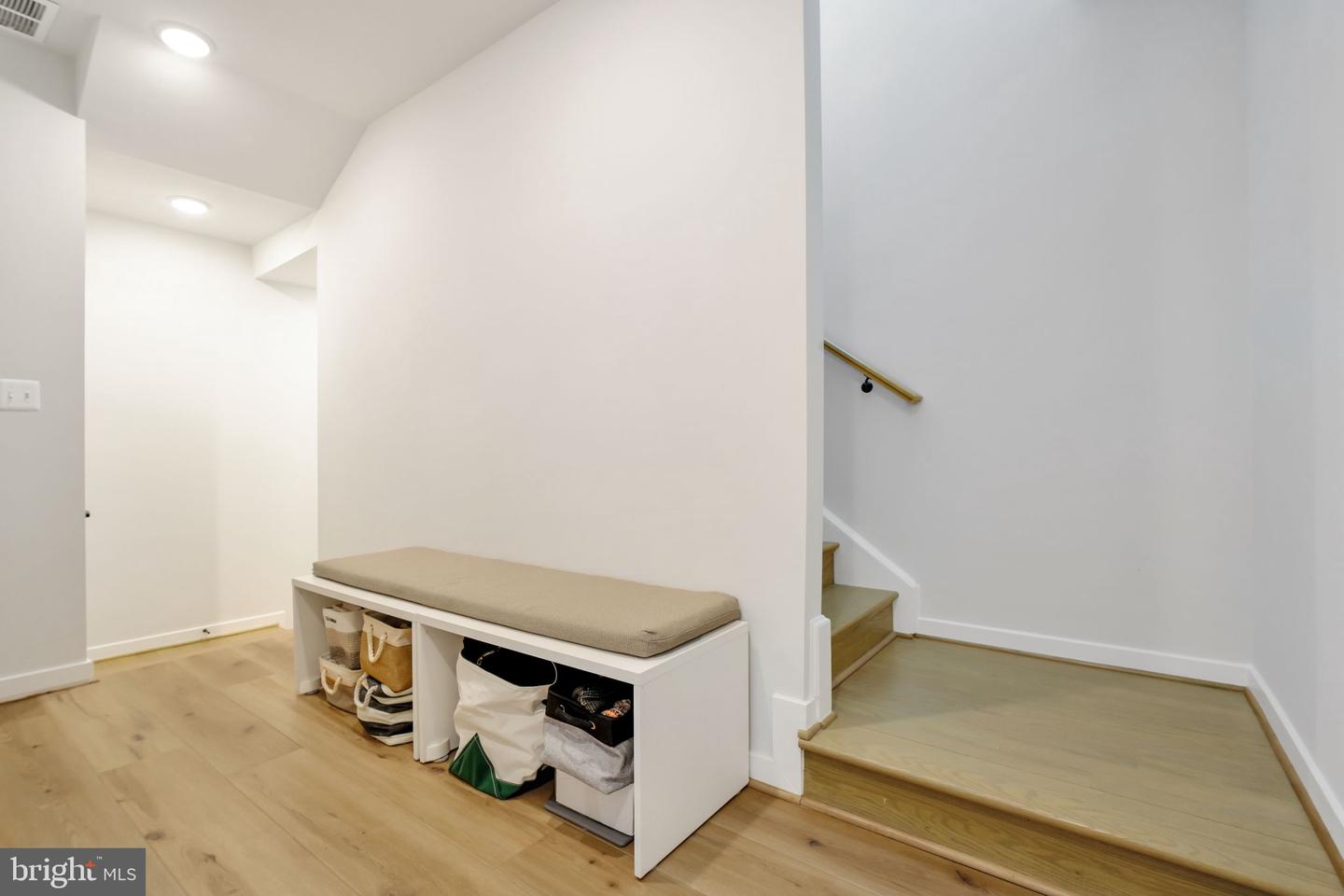 4937 EISENHOWER AVE, ALEXANDRIA, Virginia 22304, 4 Bedrooms Bedrooms, ,3 BathroomsBathrooms,Residential,For sale,4937 EISENHOWER AVE,VAAX2053310 MLS # VAAX2053310