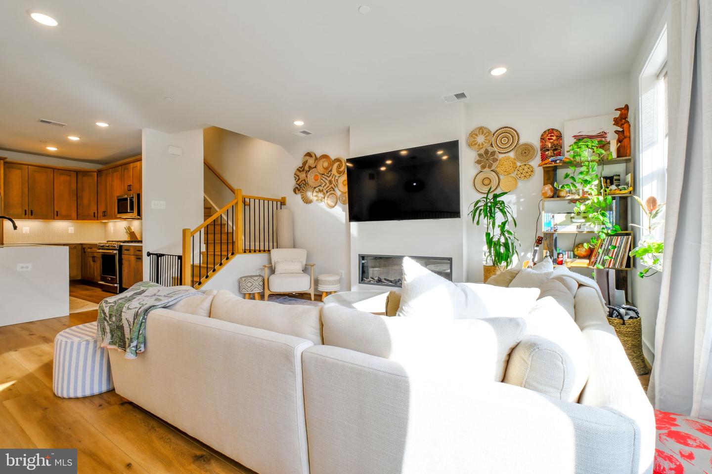 4937 EISENHOWER AVE, ALEXANDRIA, Virginia 22304, 4 Bedrooms Bedrooms, ,3 BathroomsBathrooms,Residential,For sale,4937 EISENHOWER AVE,VAAX2053310 MLS # VAAX2053310