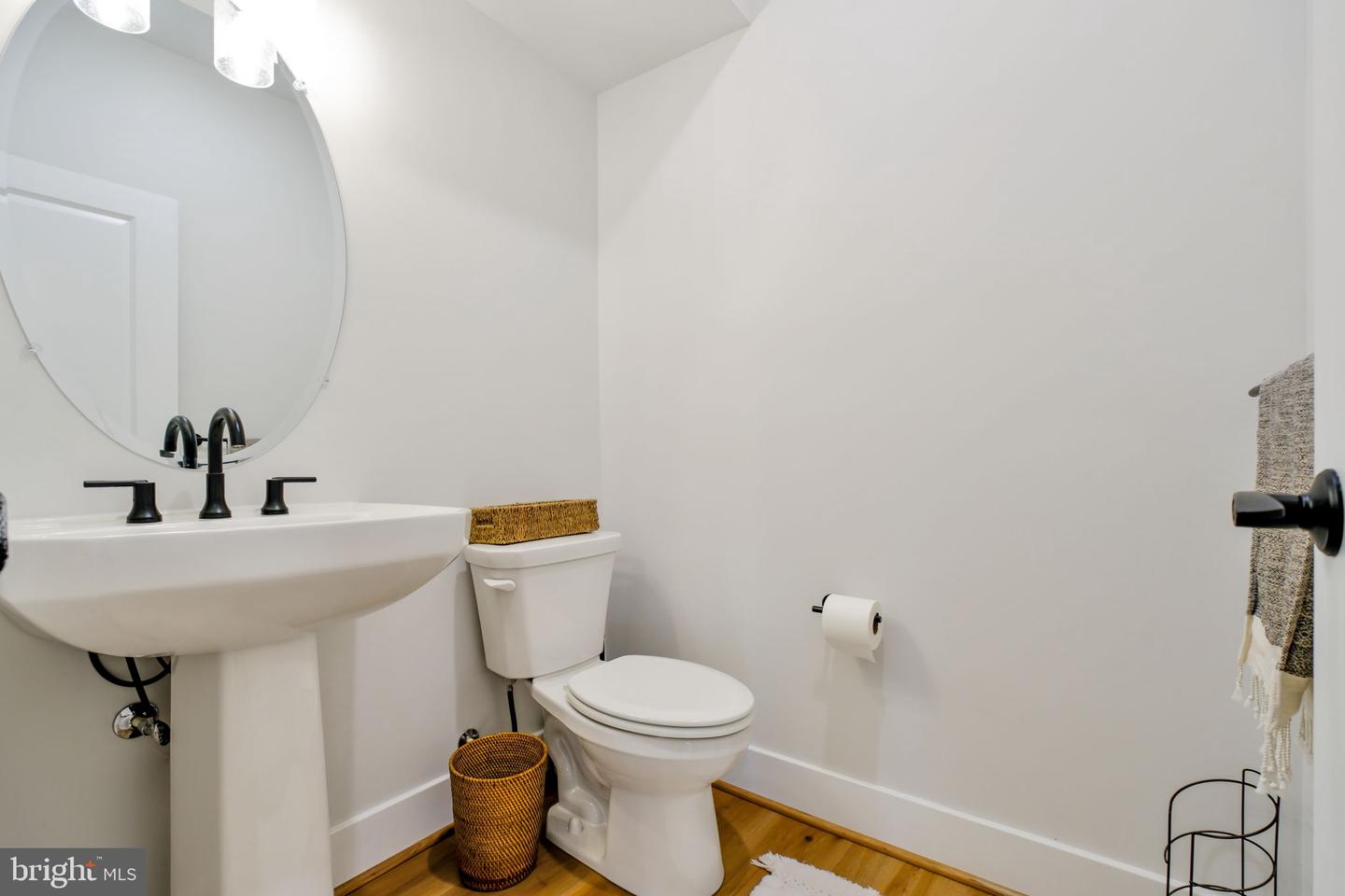 4937 EISENHOWER AVE, ALEXANDRIA, Virginia 22304, 4 Bedrooms Bedrooms, ,3 BathroomsBathrooms,Residential,For sale,4937 EISENHOWER AVE,VAAX2053310 MLS # VAAX2053310