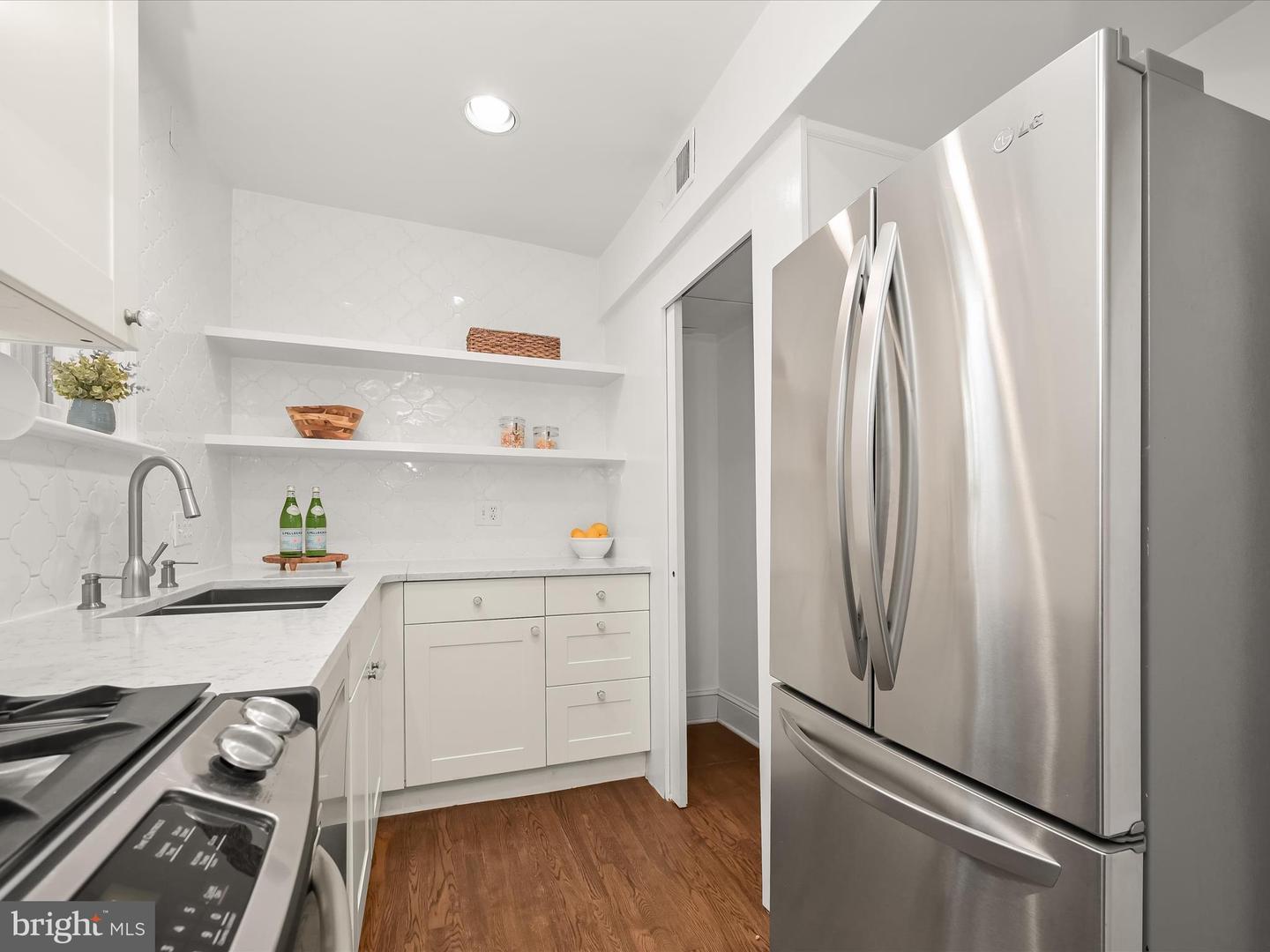 3407 Q ST NW, WASHINGTON, District Of Columbia 20007, 2 Bedrooms Bedrooms, ,1 BathroomBathrooms,Residential,For sale,3407 Q ST NW,DCDC2228032 MLS # DCDC2228032