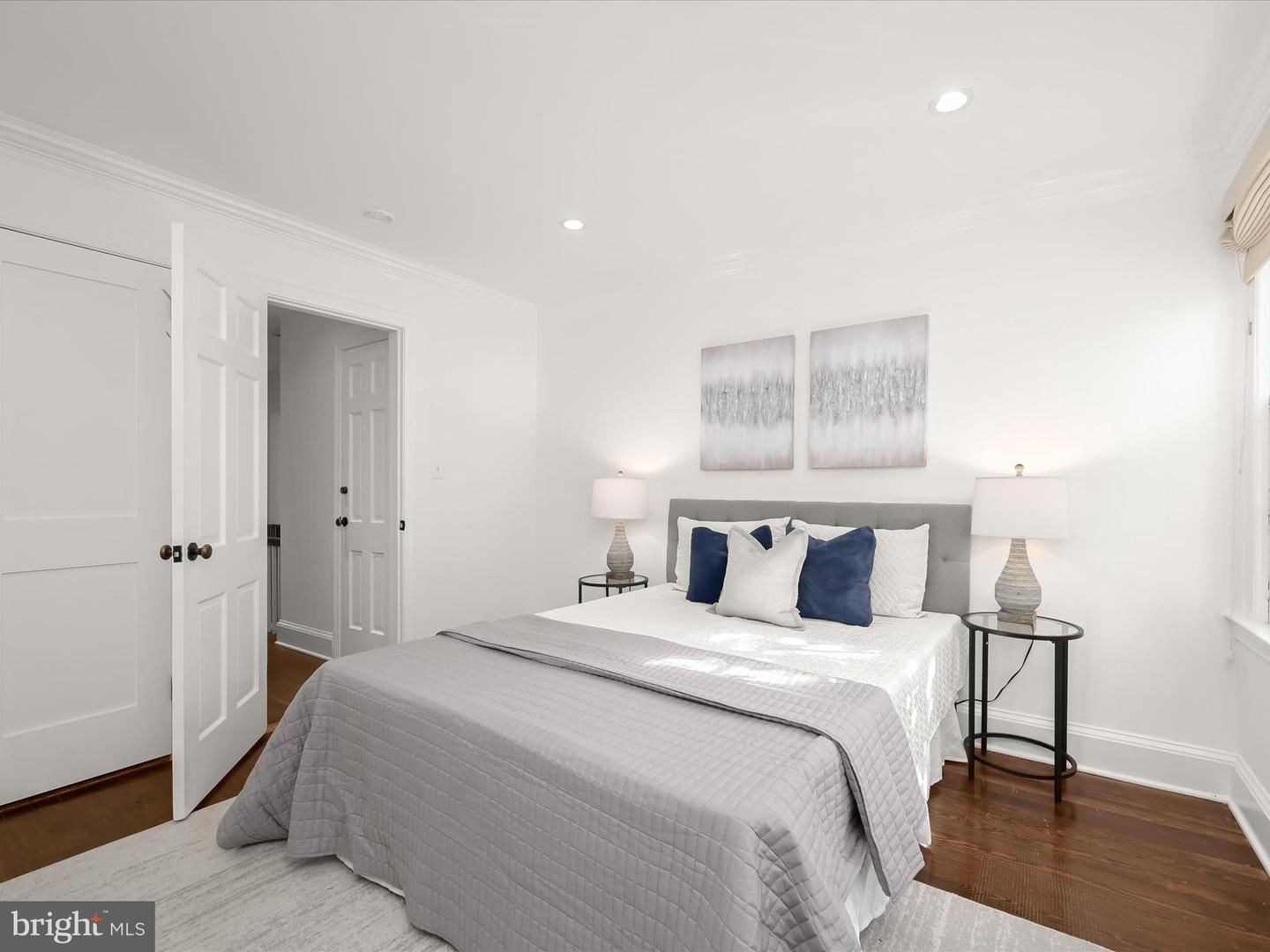 3407 Q ST NW, WASHINGTON, District Of Columbia 20007, 2 Bedrooms Bedrooms, ,1 BathroomBathrooms,Residential,For sale,3407 Q ST NW,DCDC2228032 MLS # DCDC2228032