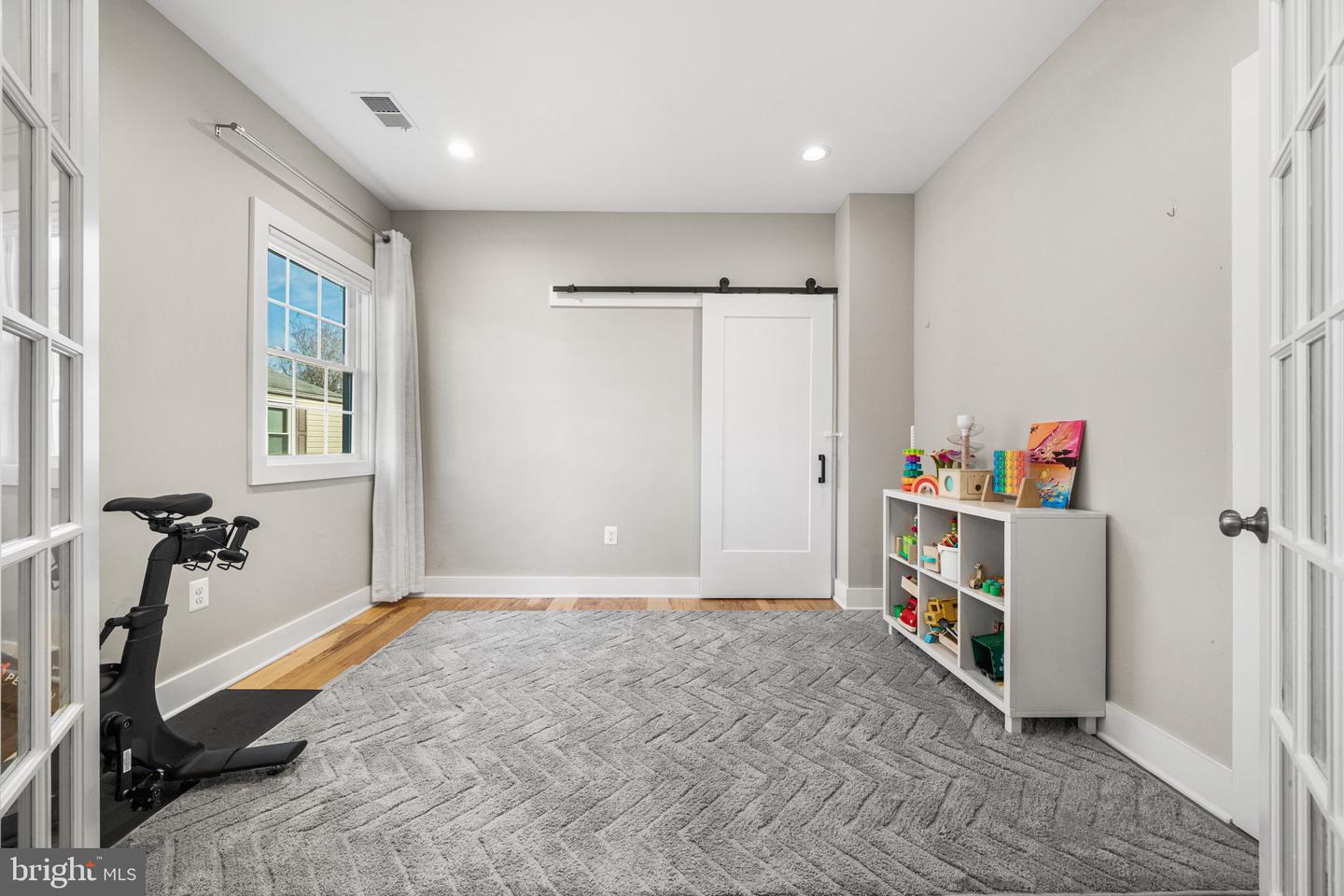 3209 NOTTAGE LN, FALLS CHURCH, Virginia 22042, 4 Bedrooms Bedrooms, ,3 BathroomsBathrooms,Residential,For sale,3209 NOTTAGE LN,VAFX2275914 MLS # VAFX2275914