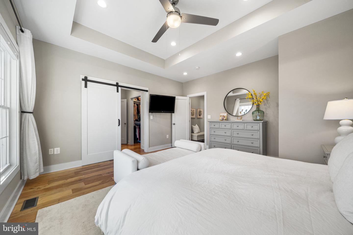 3209 NOTTAGE LN, FALLS CHURCH, Virginia 22042, 4 Bedrooms Bedrooms, ,3 BathroomsBathrooms,Residential,For sale,3209 NOTTAGE LN,VAFX2275914 MLS # VAFX2275914