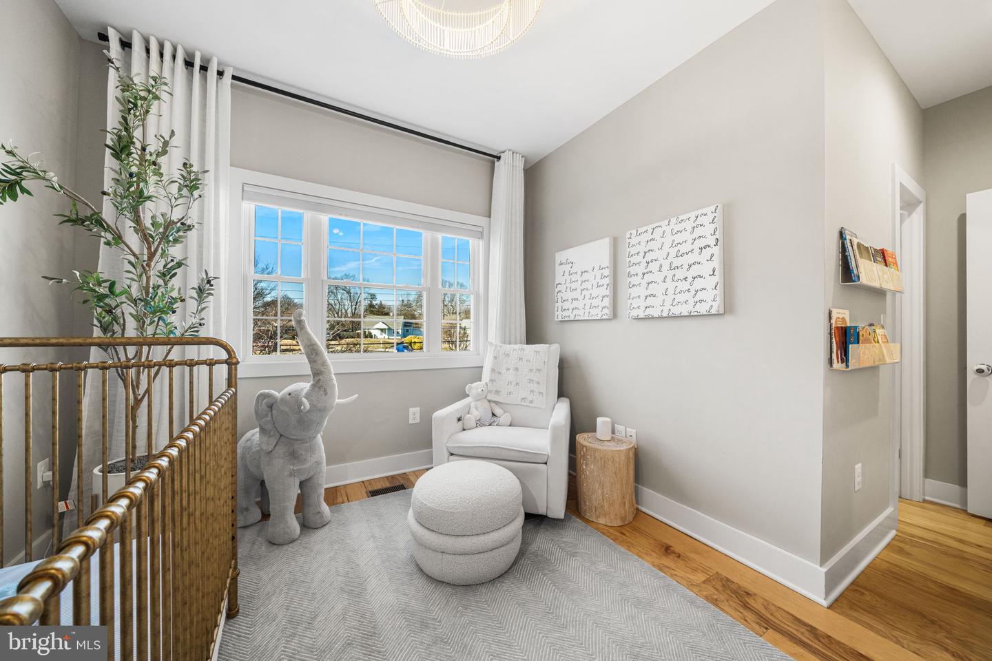 3209 NOTTAGE LN, FALLS CHURCH, Virginia 22042, 4 Bedrooms Bedrooms, ,3 BathroomsBathrooms,Residential,For sale,3209 NOTTAGE LN,VAFX2275914 MLS # VAFX2275914