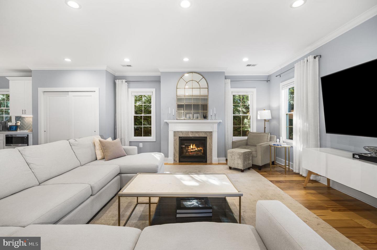 3209 NOTTAGE LN, FALLS CHURCH, Virginia 22042, 4 Bedrooms Bedrooms, ,3 BathroomsBathrooms,Residential,For sale,3209 NOTTAGE LN,VAFX2275914 MLS # VAFX2275914