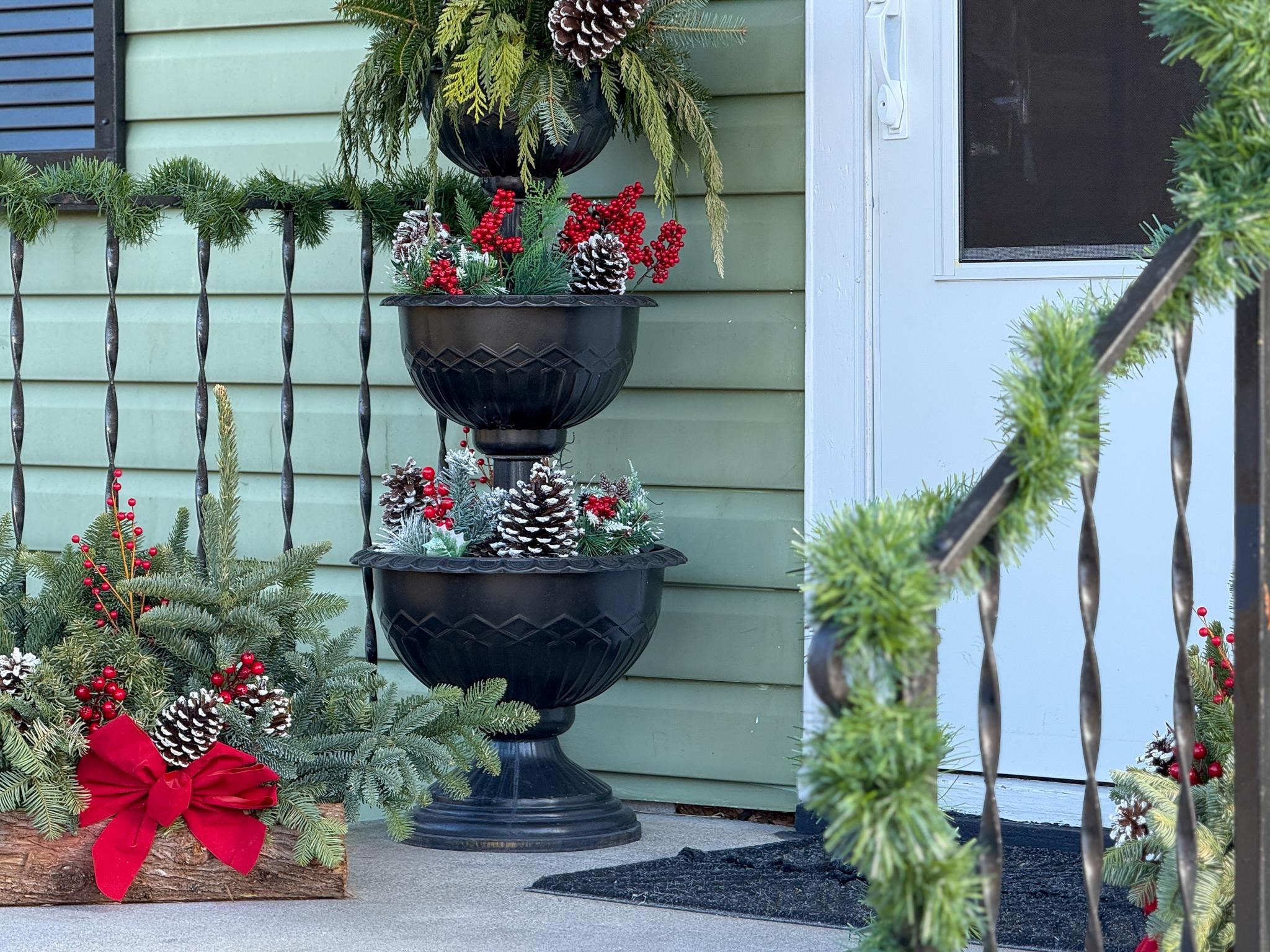 703 MONROE ST, STAUNTON, Virginia 24401, 3 Bedrooms Bedrooms, ,1 BathroomBathrooms,Residential,703 MONROE ST,672316 MLS # 672316