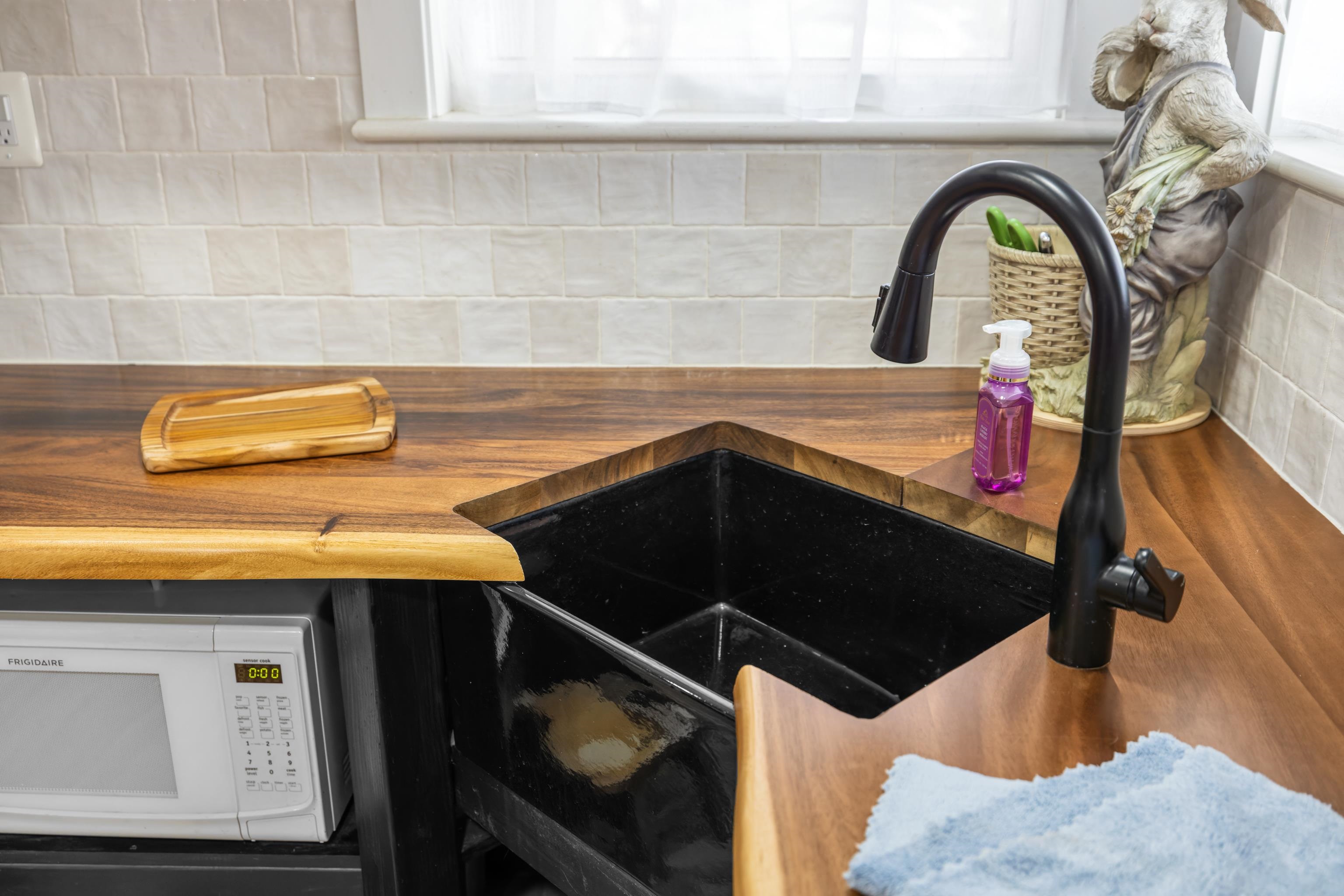 11 AERO DR, WAYNESBORO, Virginia 22980, 3 Bedrooms Bedrooms, ,2 BathroomsBathrooms,Residential,Bunny Lu,11 AERO DR,672614 MLS # 672614