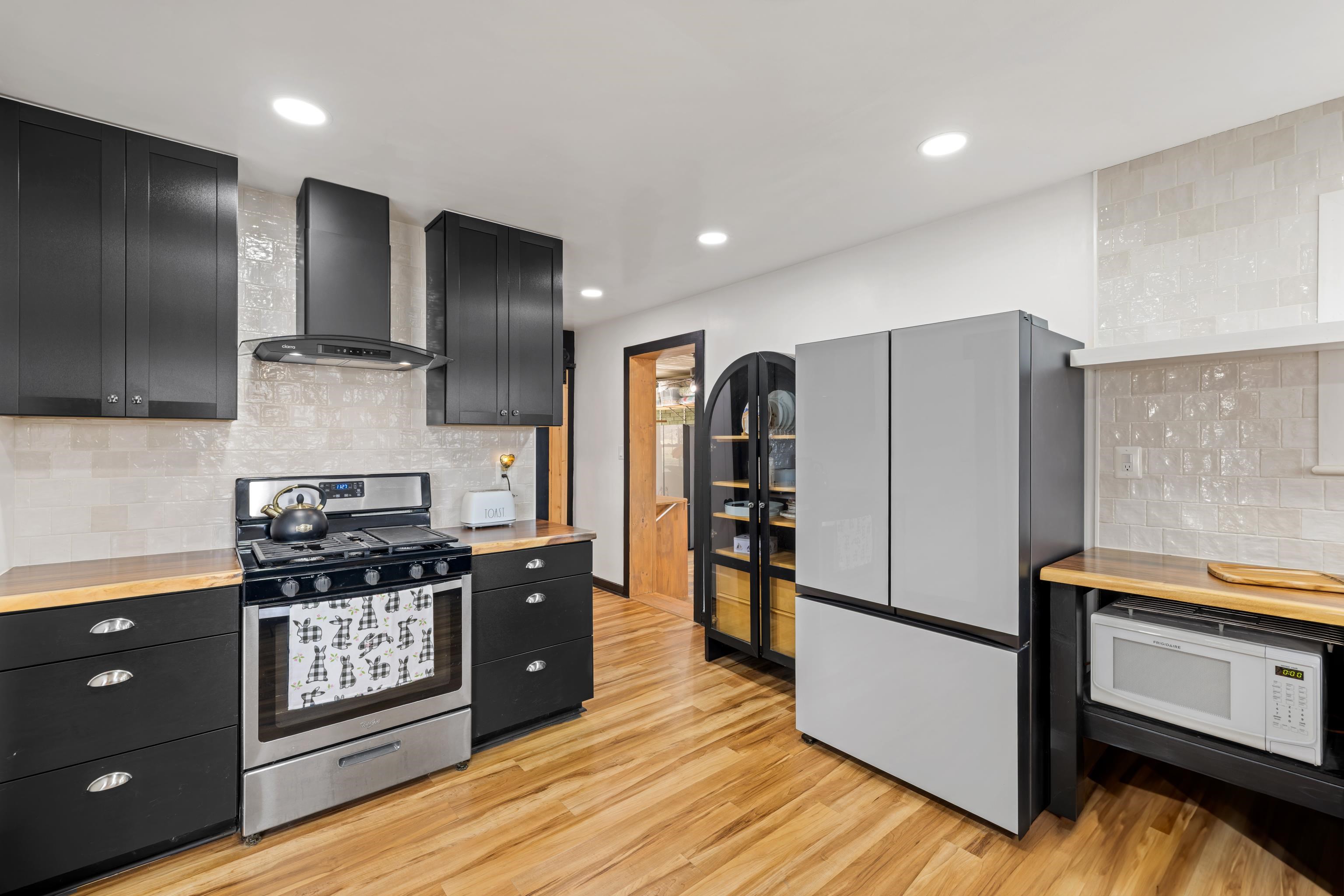 11 AERO DR, WAYNESBORO, Virginia 22980, 3 Bedrooms Bedrooms, ,2 BathroomsBathrooms,Residential,Bunny Lu,11 AERO DR,672614 MLS # 672614