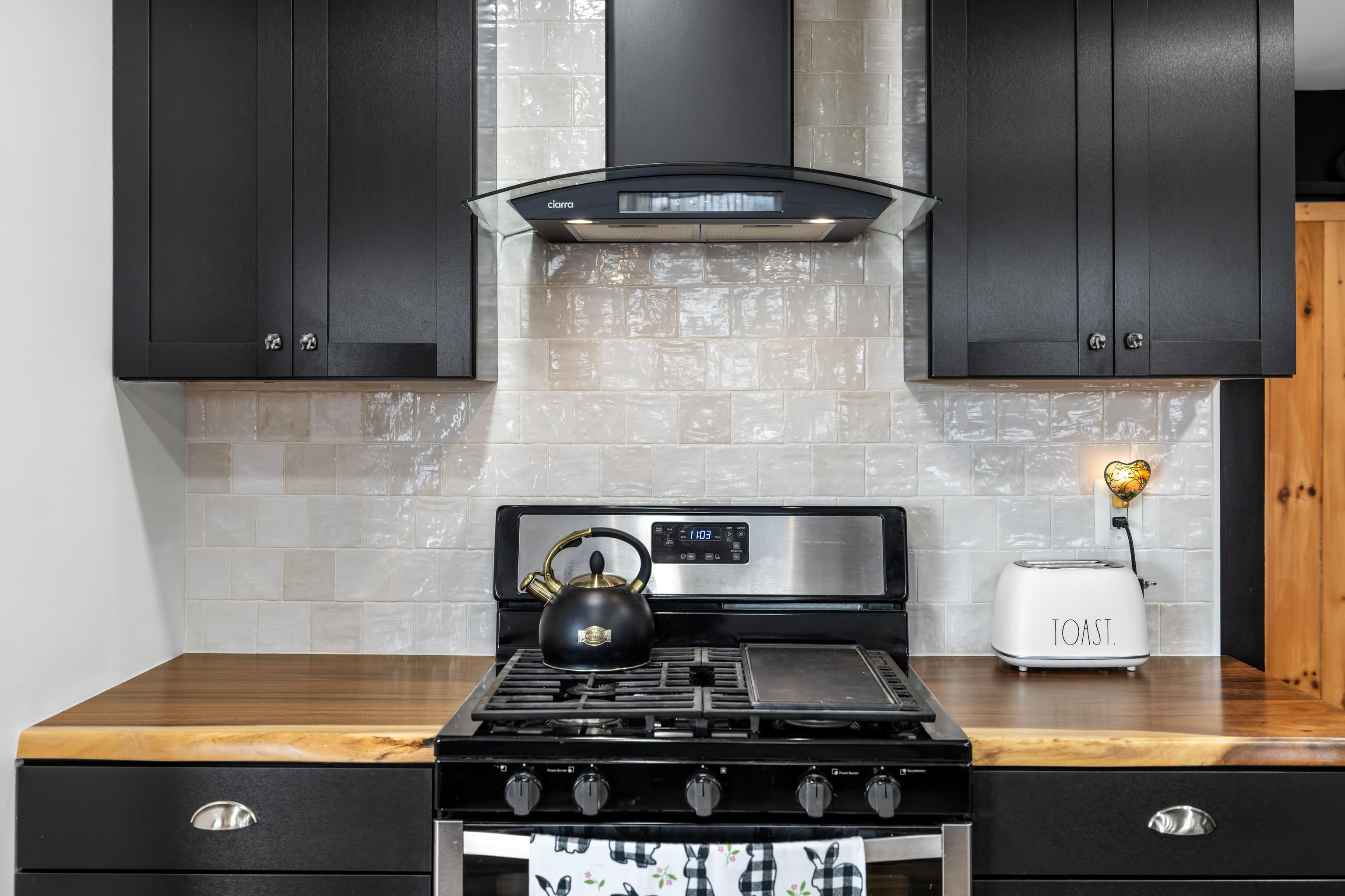 11 AERO DR, WAYNESBORO, Virginia 22980, 3 Bedrooms Bedrooms, ,2 BathroomsBathrooms,Residential,Bunny Lu,11 AERO DR,672614 MLS # 672614