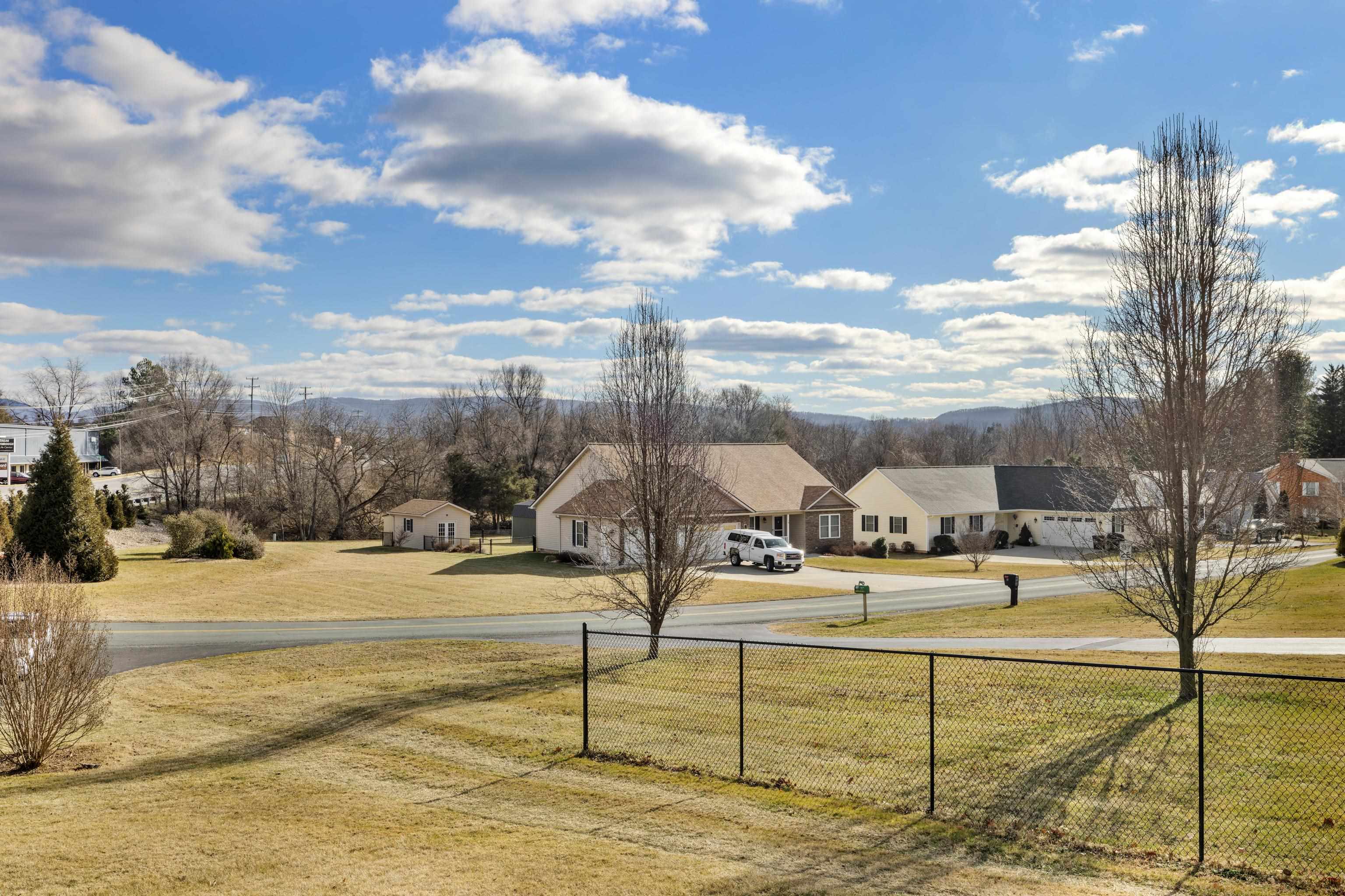 11 AERO DR, WAYNESBORO, Virginia 22980, 3 Bedrooms Bedrooms, ,2 BathroomsBathrooms,Residential,Bunny Lu,11 AERO DR,672614 MLS # 672614