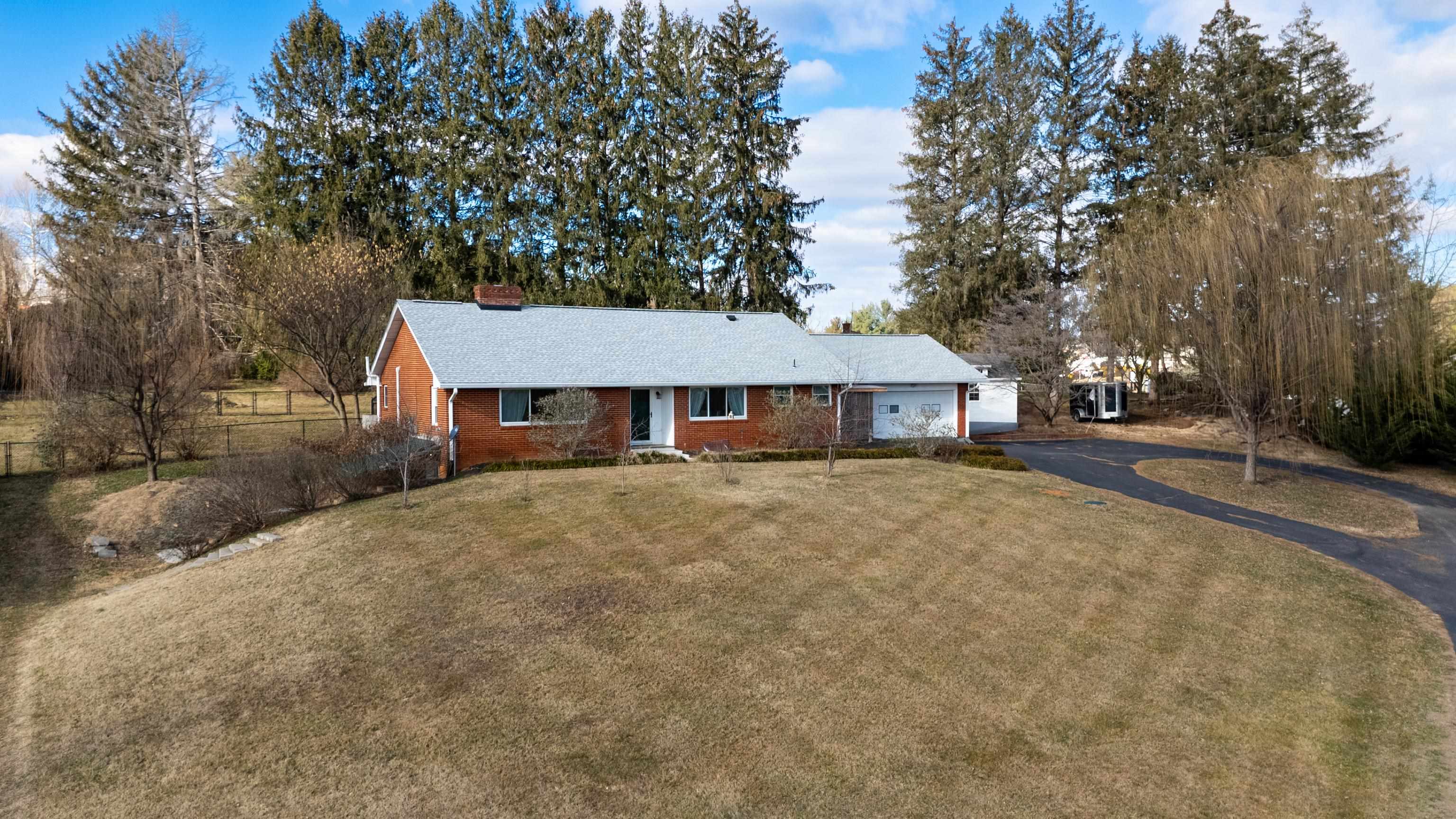 11 AERO DR, WAYNESBORO, Virginia 22980, 3 Bedrooms Bedrooms, ,2 BathroomsBathrooms,Residential,Bunny Lu,11 AERO DR,672614 MLS # 672614