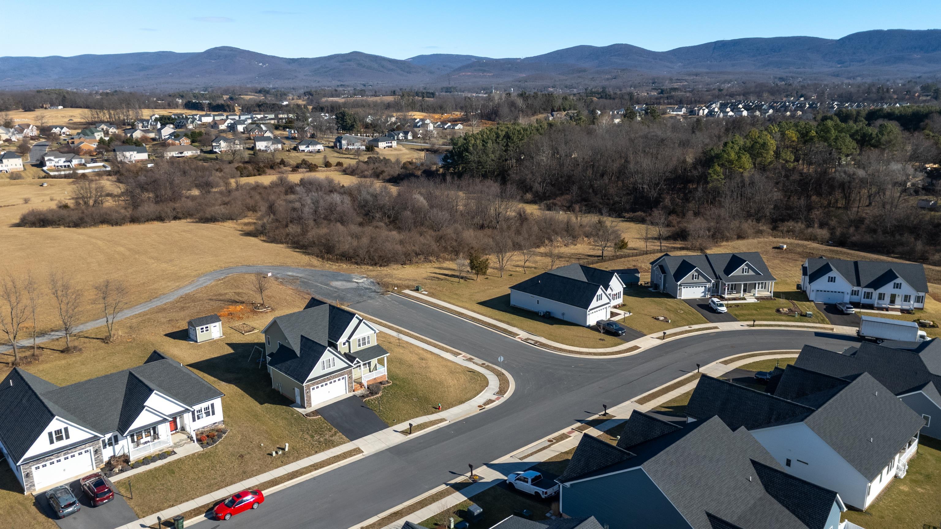 177 TOMASVILLE DR, WAYNESBORO, Virginia 22980, 4 Bedrooms Bedrooms, ,2 BathroomsBathrooms,Residential,177 TOMASVILLE DR,672616 MLS # 672616