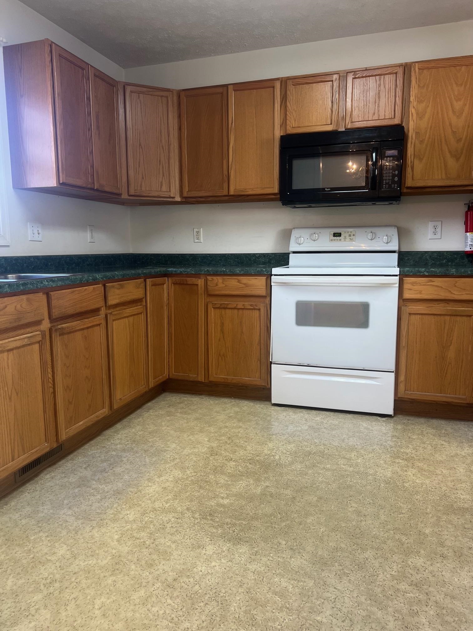 512 F ST, STAUNTON, Virginia 24401, 3 Bedrooms Bedrooms, ,2 BathroomsBathrooms,Residential,512 F ST,672617 MLS # 672617