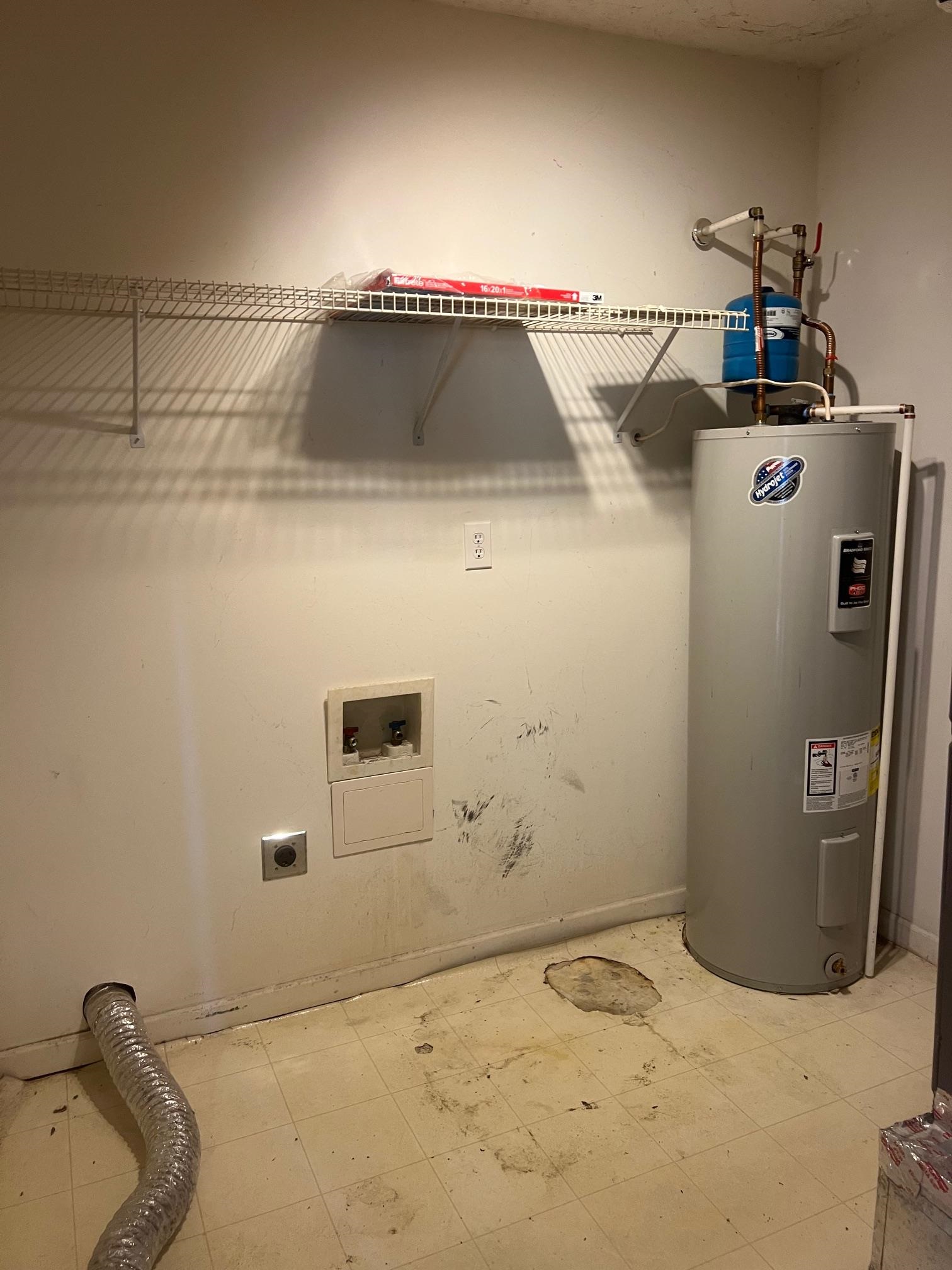 512 F ST, STAUNTON, Virginia 24401, 3 Bedrooms Bedrooms, ,2 BathroomsBathrooms,Residential,512 F ST,672617 MLS # 672617