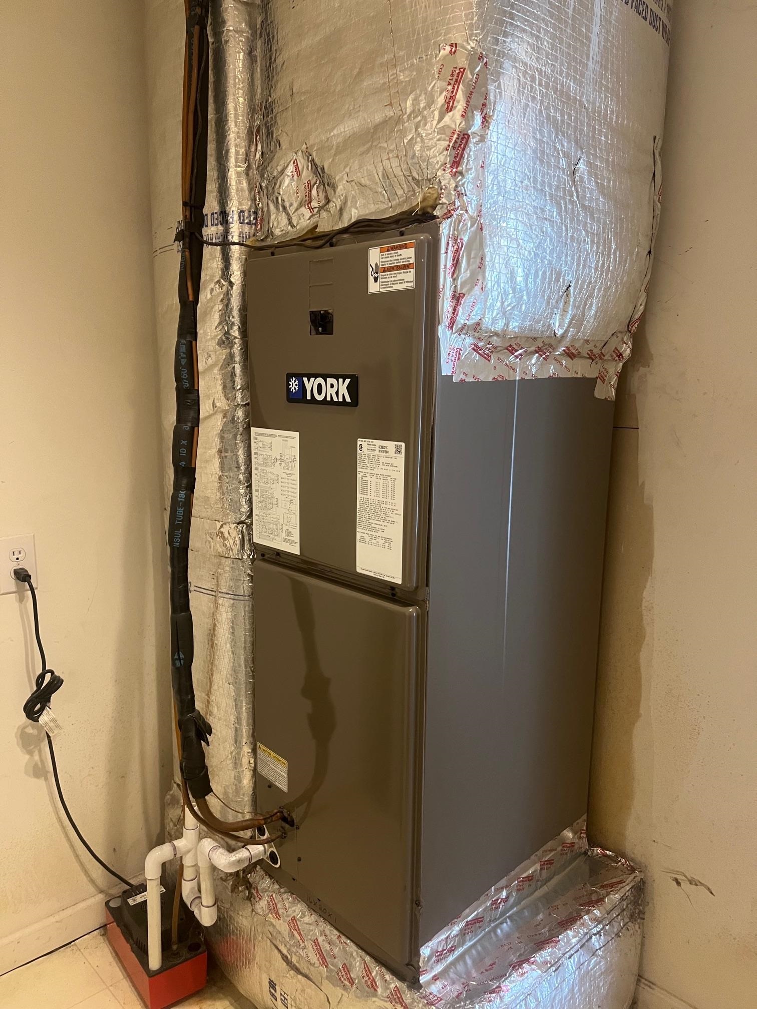 512 F ST, STAUNTON, Virginia 24401, 3 Bedrooms Bedrooms, ,2 BathroomsBathrooms,Residential,512 F ST,672617 MLS # 672617