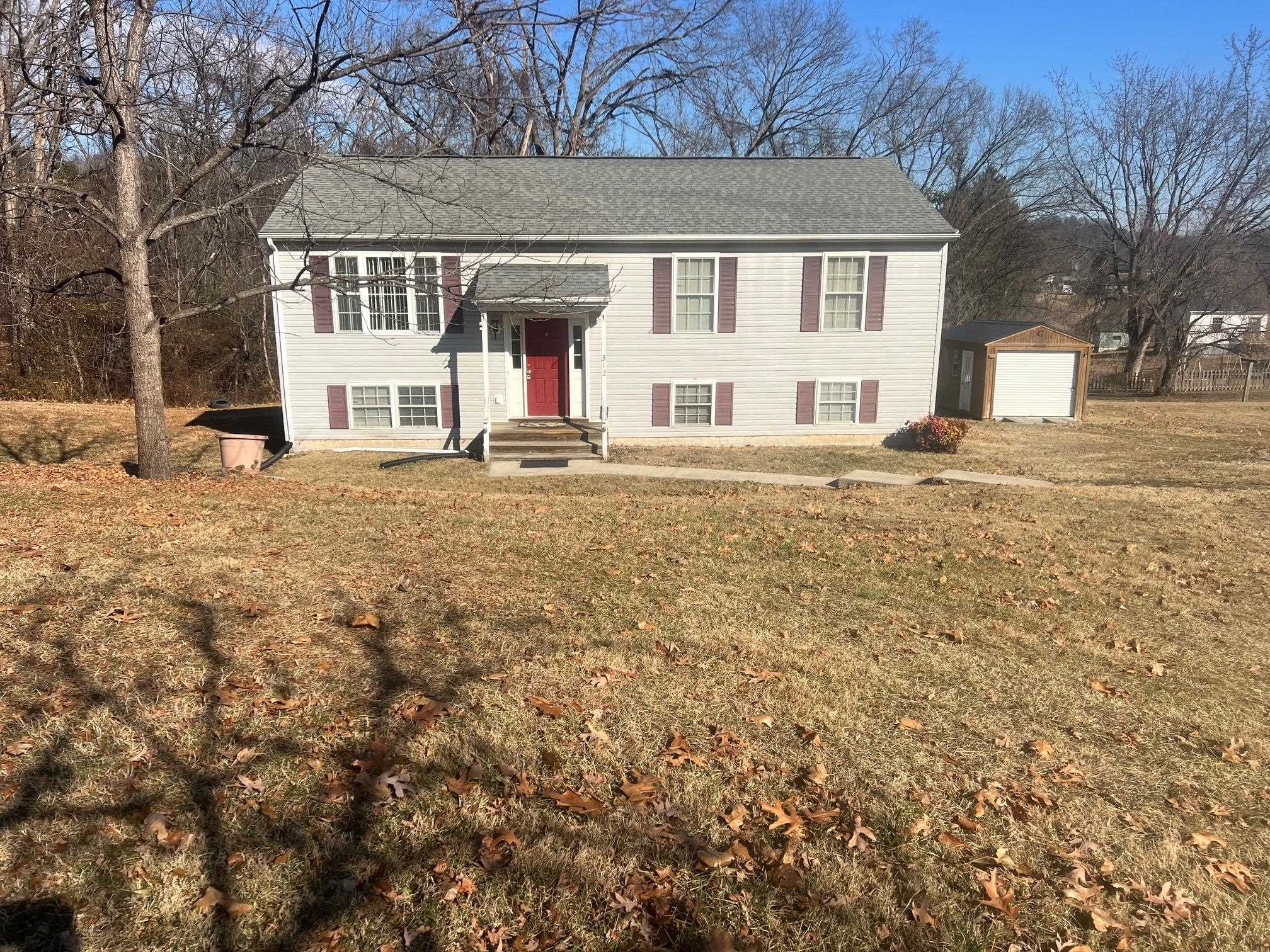 512 F ST, STAUNTON, Virginia 24401, 3 Bedrooms Bedrooms, ,2 BathroomsBathrooms,Residential,512 F ST,672617 MLS # 672617