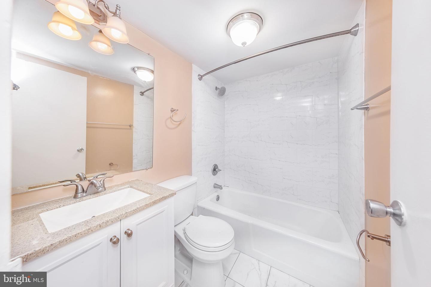 1260 21ST ST NW #1004, WASHINGTON, District Of Columbia 20036, 1 Bedroom Bedrooms, ,1 BathroomBathrooms,Residential,For sale,1260 21ST ST NW #1004,DCDC2232294 MLS # DCDC2232294