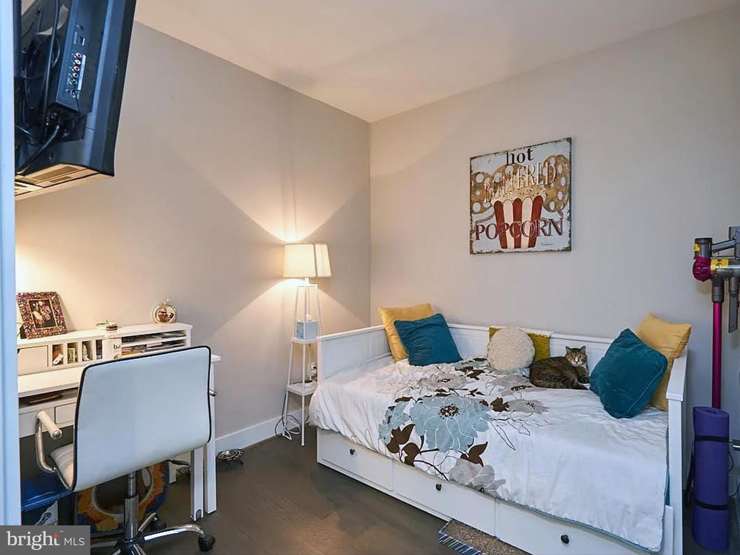 1500 PENNSYLVANIA AVE SE #310, WASHINGTON, District Of Columbia 20003, 2 Bedrooms Bedrooms, ,1 BathroomBathrooms,Residential,For sale,1500 PENNSYLVANIA AVE SE #310,DCDC2234444 MLS # DCDC2234444