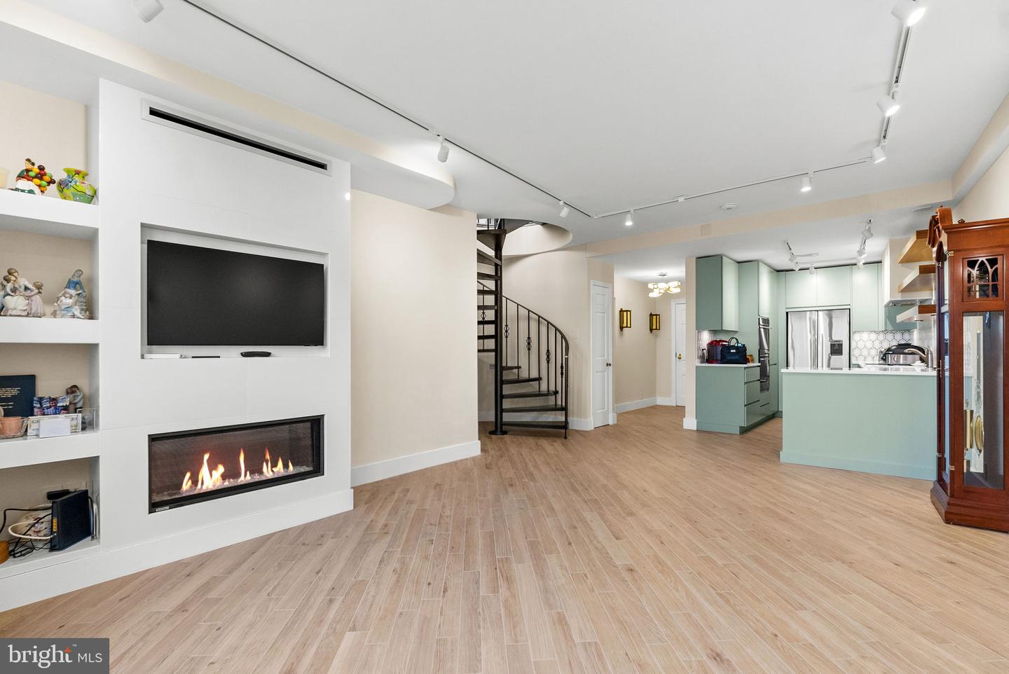 700 NEW HAMPSHIRE AVE NW #1512, WASHINGTON, District Of Columbia 20037, 1 Bedroom Bedrooms, ,1 BathroomBathrooms,Residential,For sale,700 NEW HAMPSHIRE AVE NW #1512,DCDC2235564 MLS # DCDC2235564