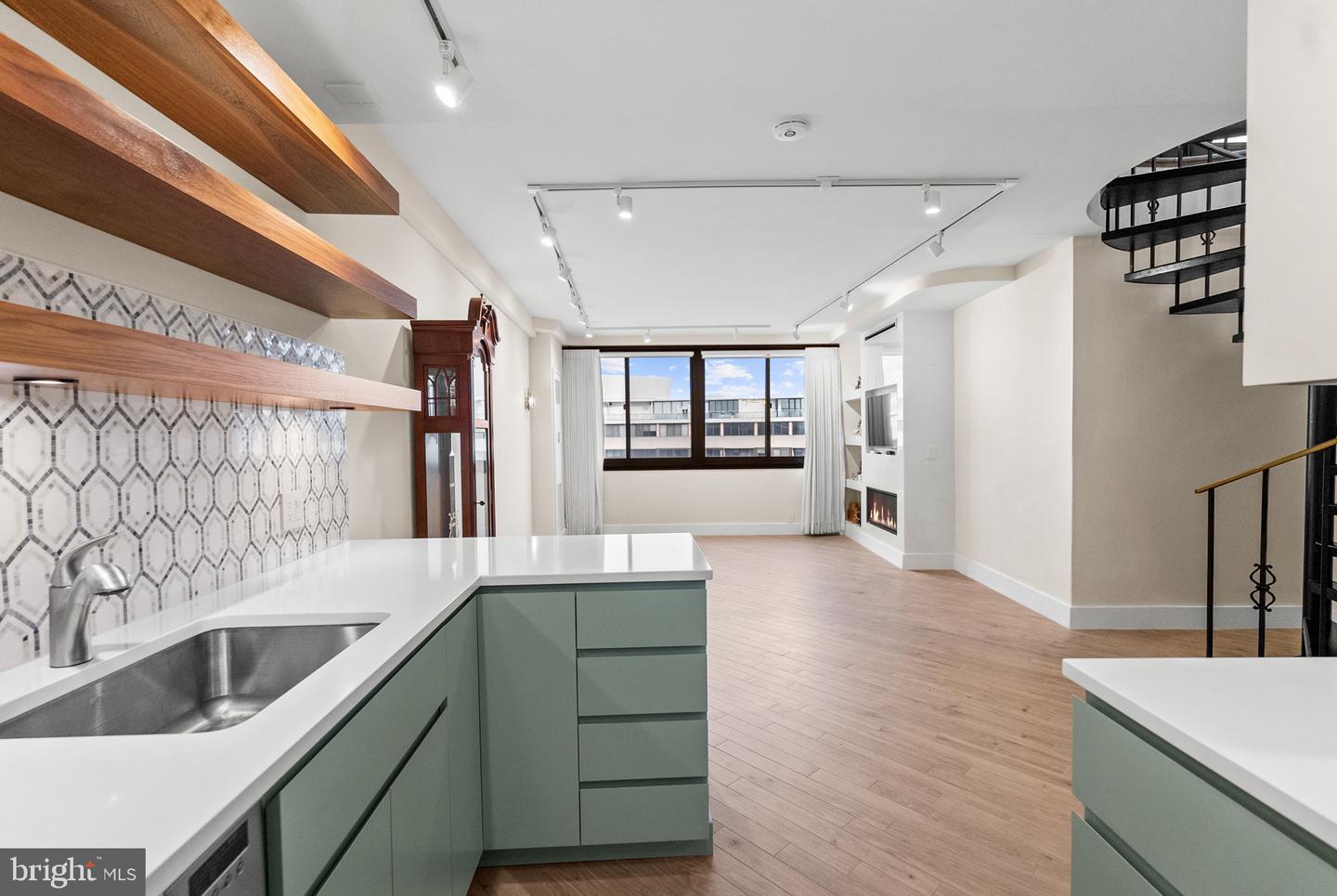 700 NEW HAMPSHIRE AVE NW #1512, WASHINGTON, District Of Columbia 20037, 1 Bedroom Bedrooms, ,1 BathroomBathrooms,Residential,For sale,700 NEW HAMPSHIRE AVE NW #1512,DCDC2235564 MLS # DCDC2235564