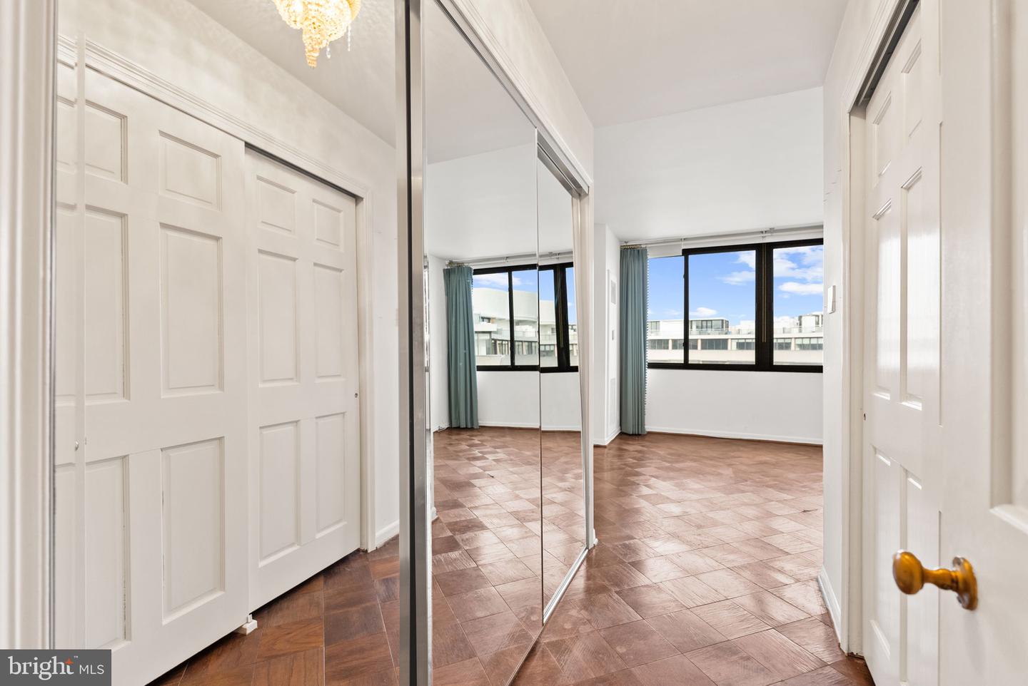 700 NEW HAMPSHIRE AVE NW #1514, WASHINGTON, District Of Columbia 20037, 1 Bedroom Bedrooms, ,1 BathroomBathrooms,Residential,For sale,700 NEW HAMPSHIRE AVE NW #1514,DCDC2235566 MLS # DCDC2235566