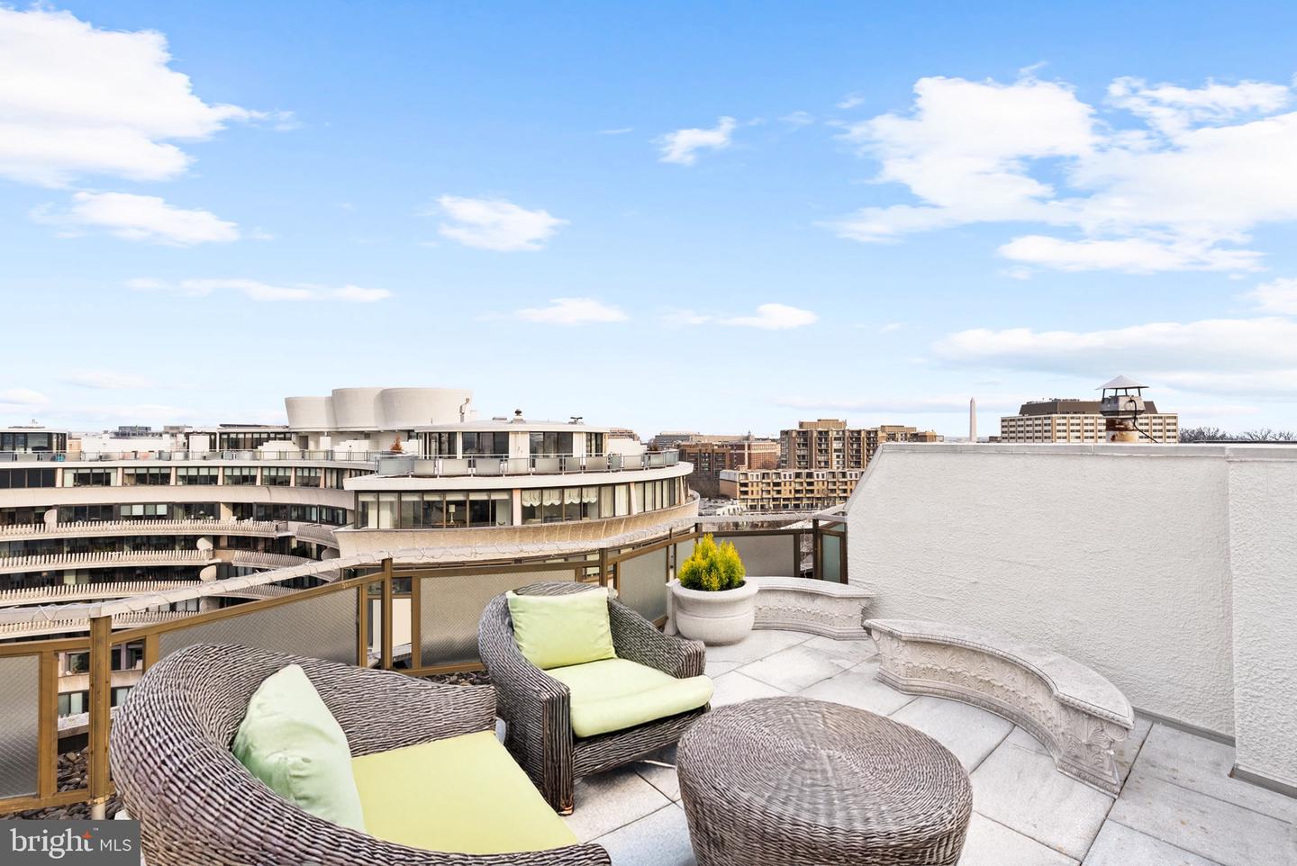 700 NEW HAMPSHIRE AVE NW #1514, WASHINGTON, District Of Columbia 20037, 1 Bedroom Bedrooms, ,1 BathroomBathrooms,Residential,For sale,700 NEW HAMPSHIRE AVE NW #1514,DCDC2235566 MLS # DCDC2235566