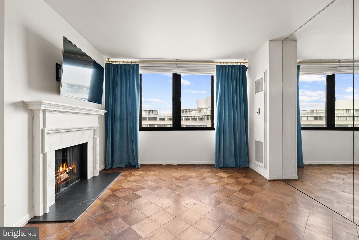 700 NEW HAMPSHIRE AVE NW #1514, WASHINGTON, District Of Columbia 20037, 1 Bedroom Bedrooms, ,1 BathroomBathrooms,Residential,For sale,700 NEW HAMPSHIRE AVE NW #1514,DCDC2235566 MLS # DCDC2235566