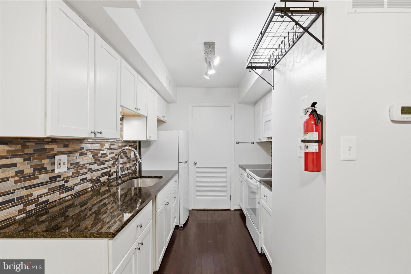 2586-E S ARLINGTON MILL DR #E, ARLINGTON, Virginia 22206, 1 Bedroom Bedrooms, ,1 BathroomBathrooms,Residential,For sale,2586-E S ARLINGTON MILL DR #E,VAAR2067120 MLS # VAAR2067120