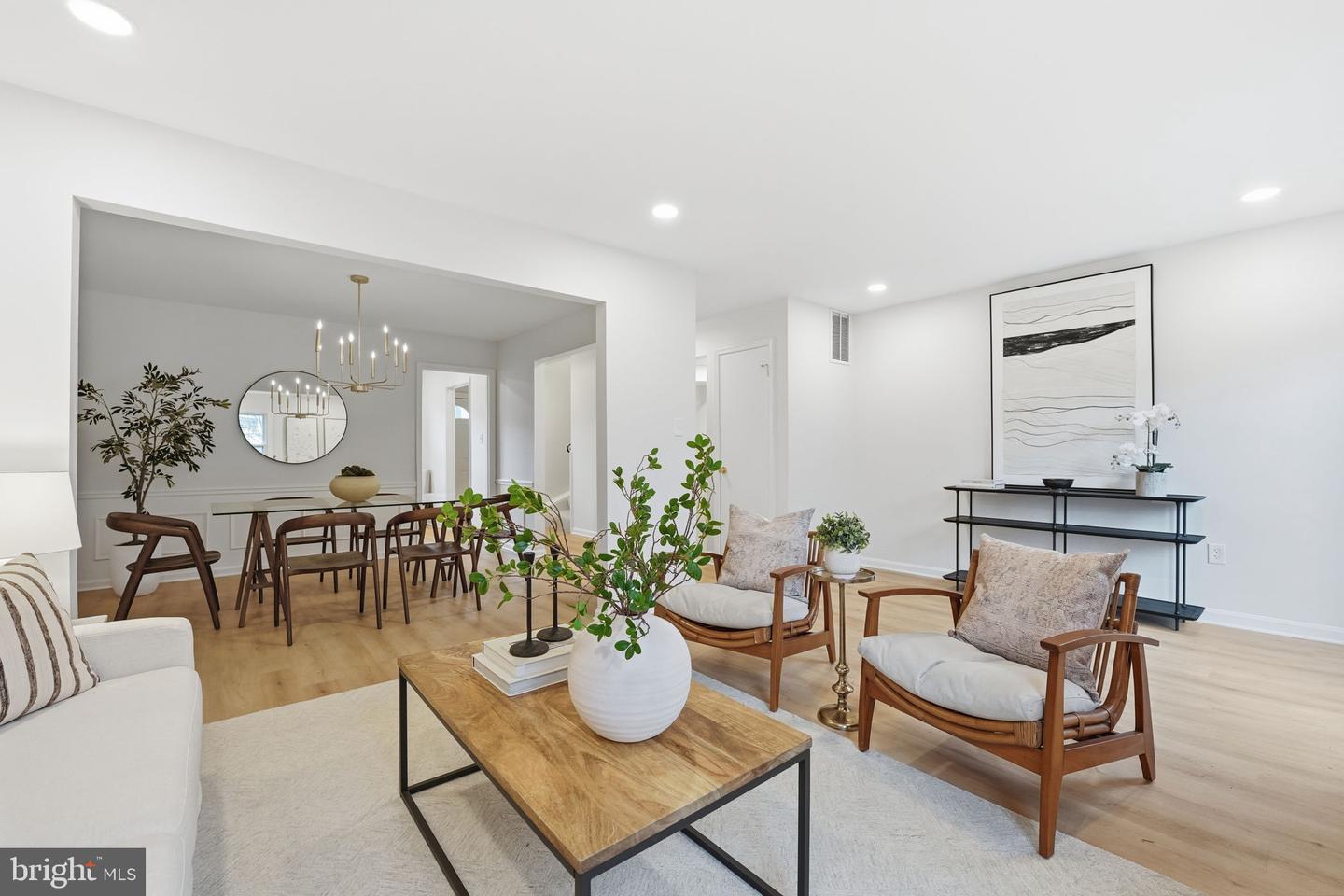 4563 AIRLIE WAY, ANNANDALE, Virginia 22003, 3 Bedrooms Bedrooms, ,3 BathroomsBathrooms,Residential,For sale,4563 AIRLIE WAY,VAFX2284294 MLS # VAFX2284294