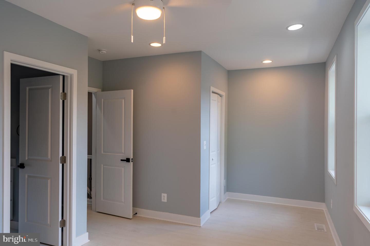 706 NW LONGFELLOW ST NW, WASHINGTON, District Of Columbia 20011, 4 Bedrooms Bedrooms, 8 Rooms Rooms,3 BathroomsBathrooms,Residential,For sale,706 NW LONGFELLOW ST NW,DCDC2240180 MLS # DCDC2240180